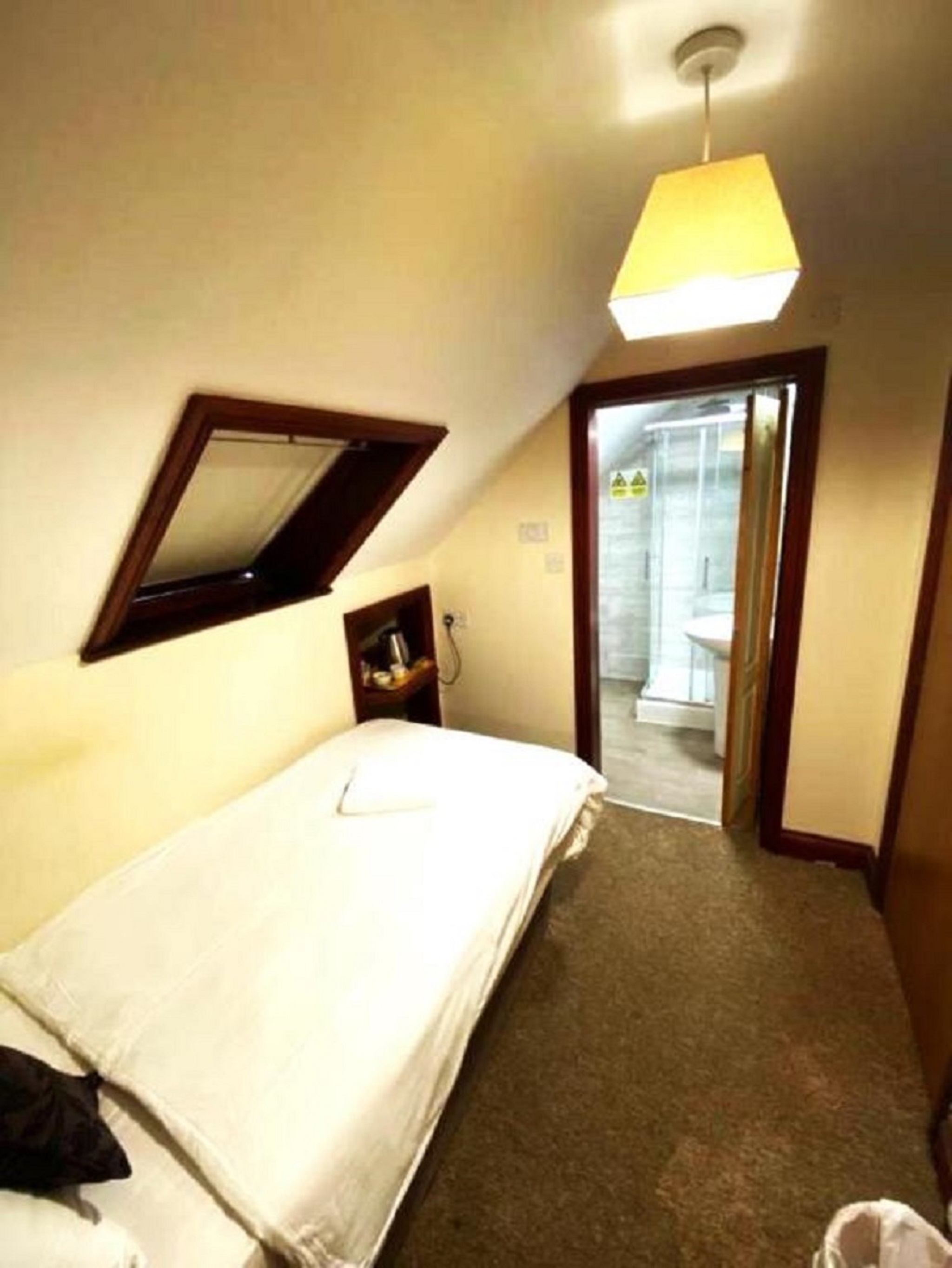 Little Foxes Hotel