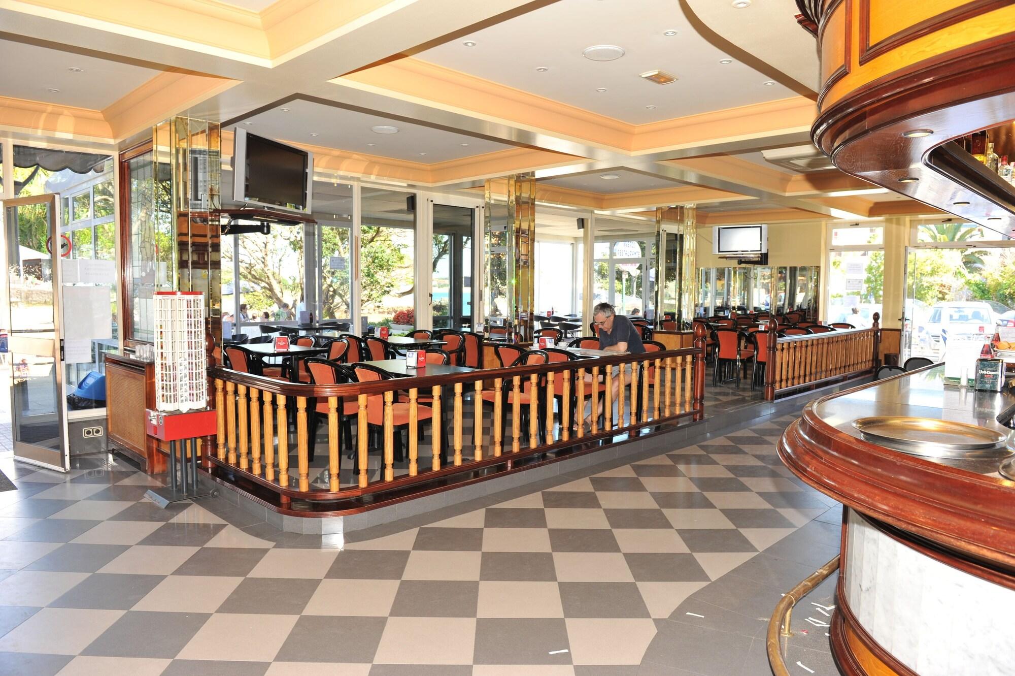 Hotel - Restaurante Alfar by null