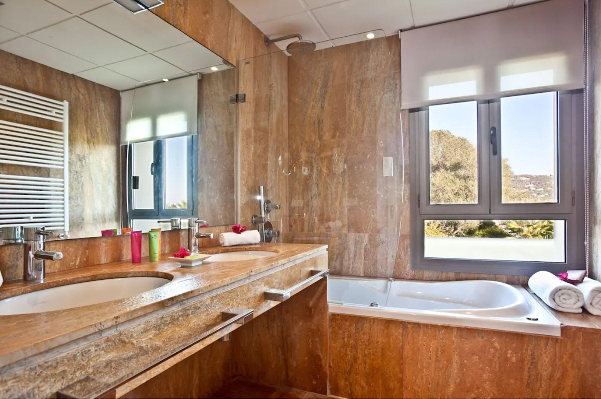 Hotel Rural Can Jaume & Villas by null