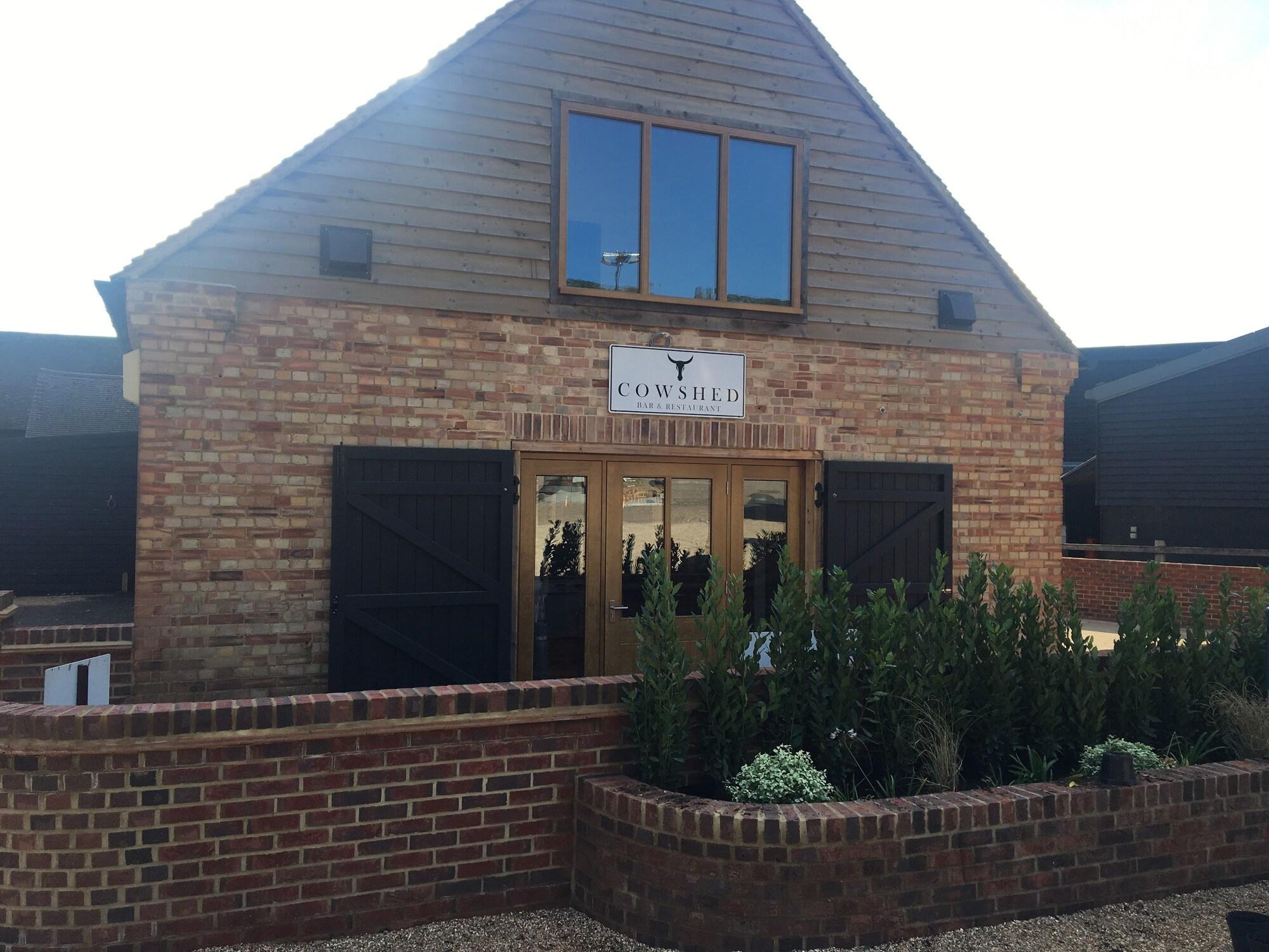Tewin Bury Farm Hotel