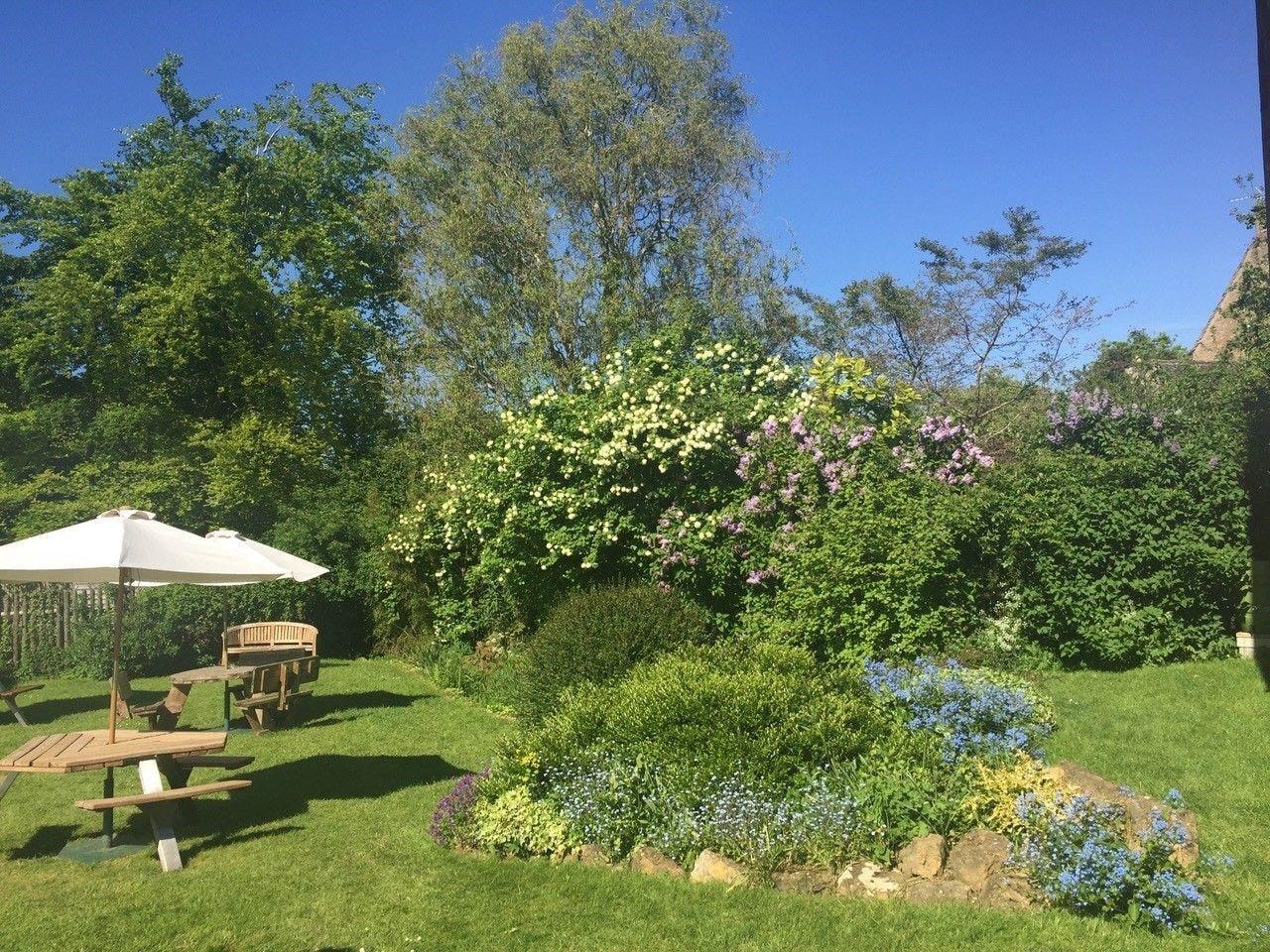 The Howard Arms Ilmington by null