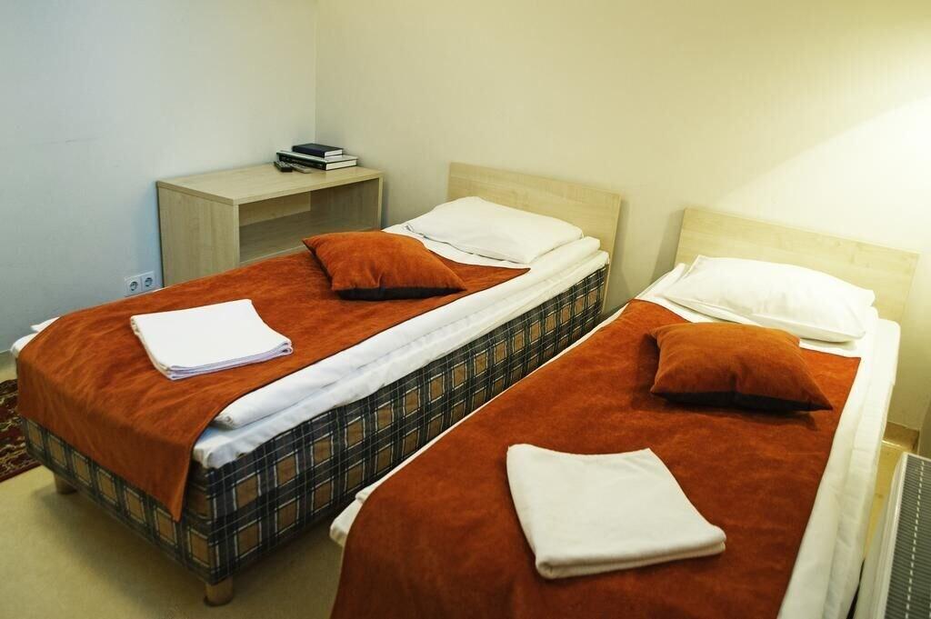 Apple Economy Hotel by null