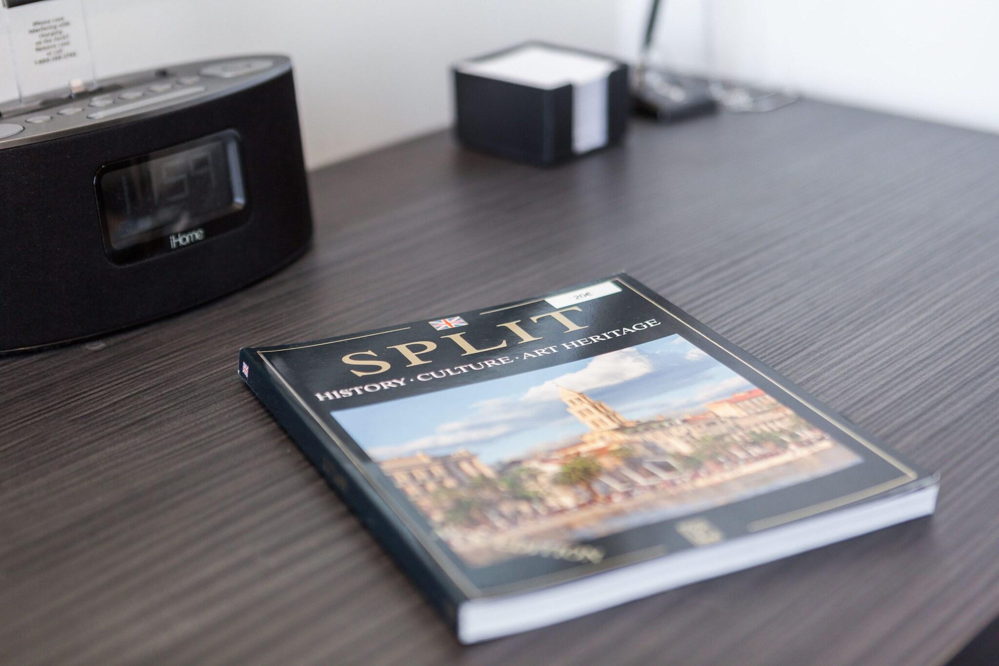 SLEEP SPLIT - Luxury Boutique Suites and Rooms by null