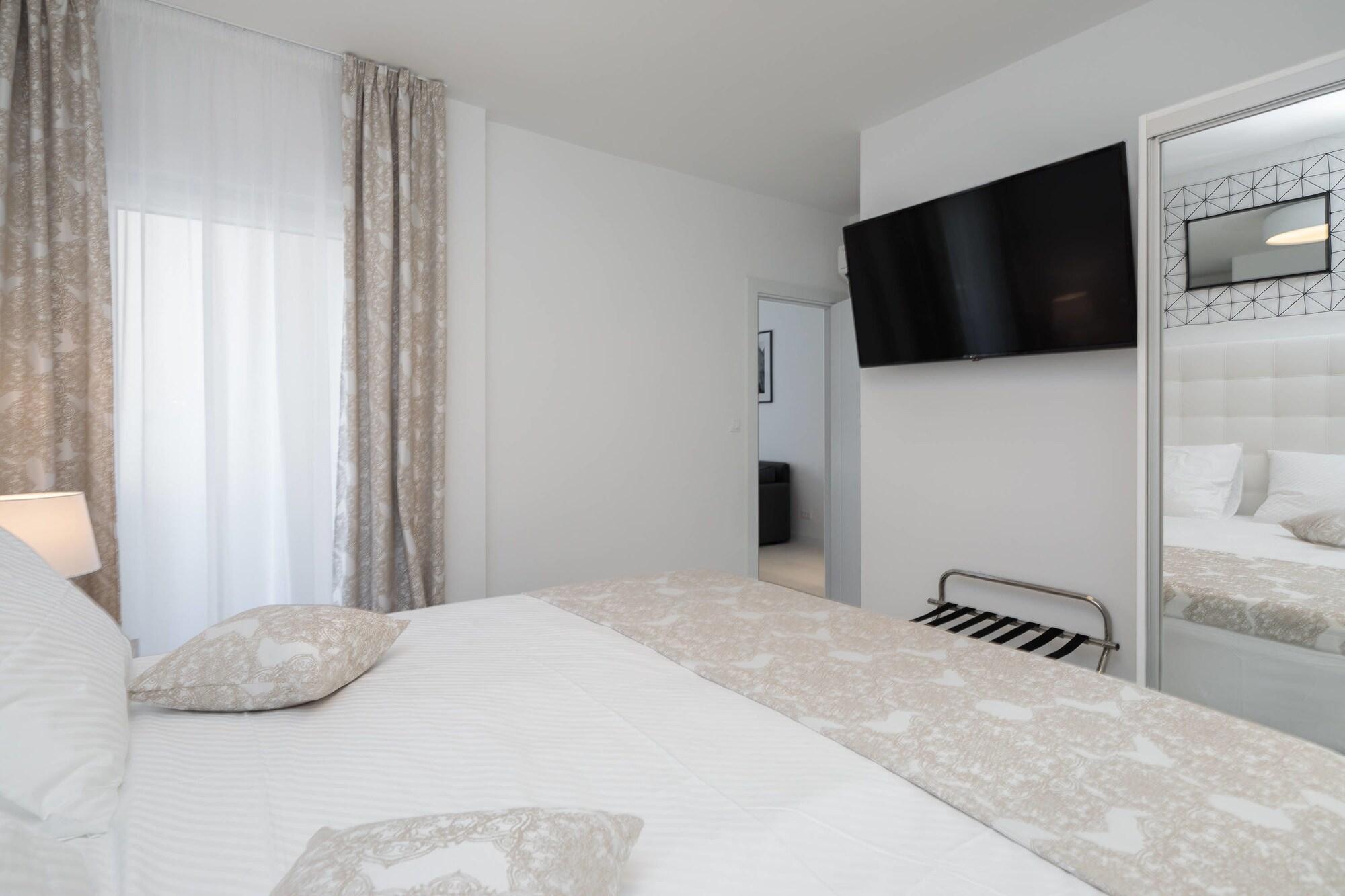 SLEEP SPLIT - Luxury Boutique Suites and Rooms by null