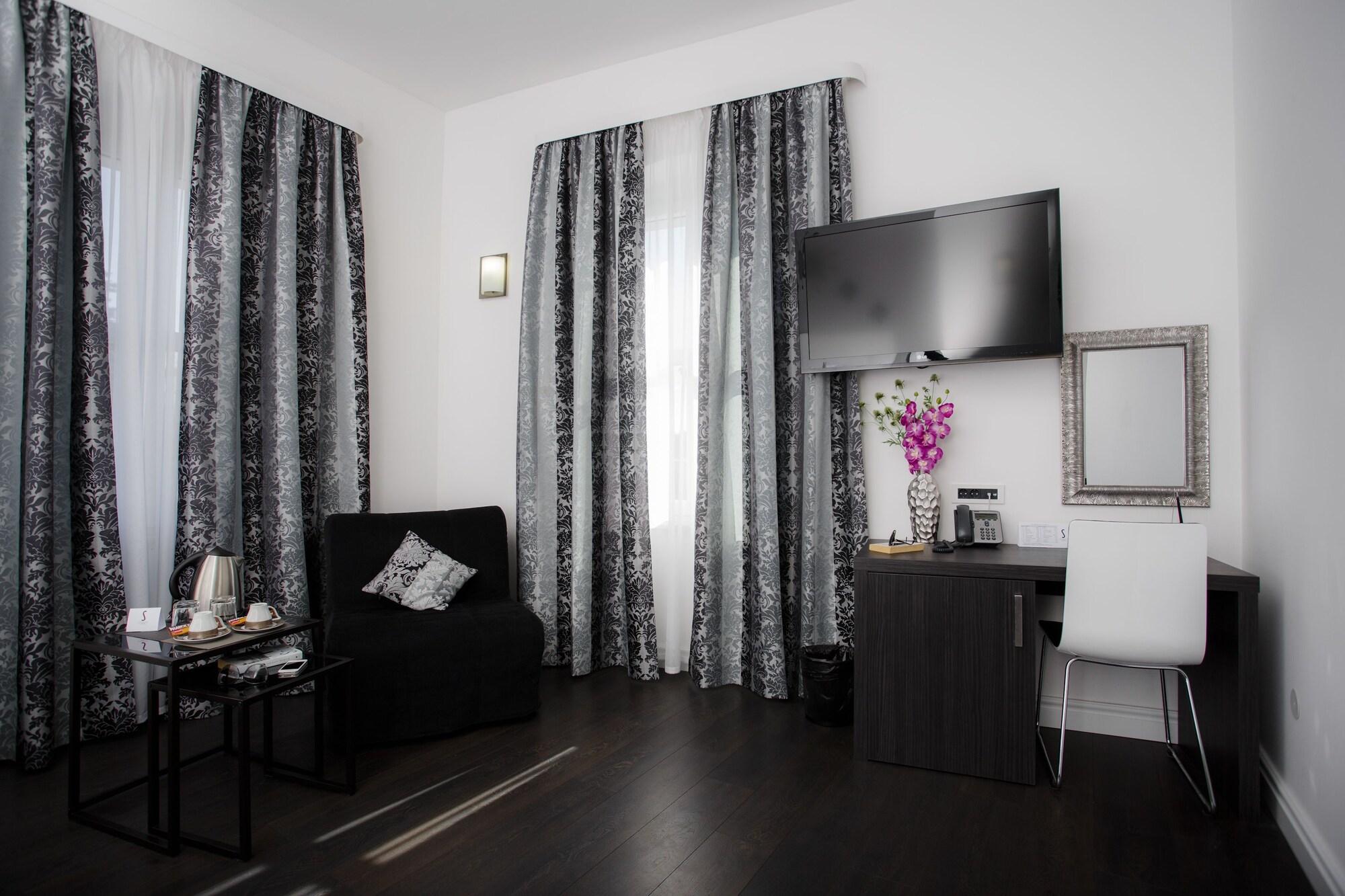 SLEEP SPLIT - Luxury Boutique Suites and Rooms by null
