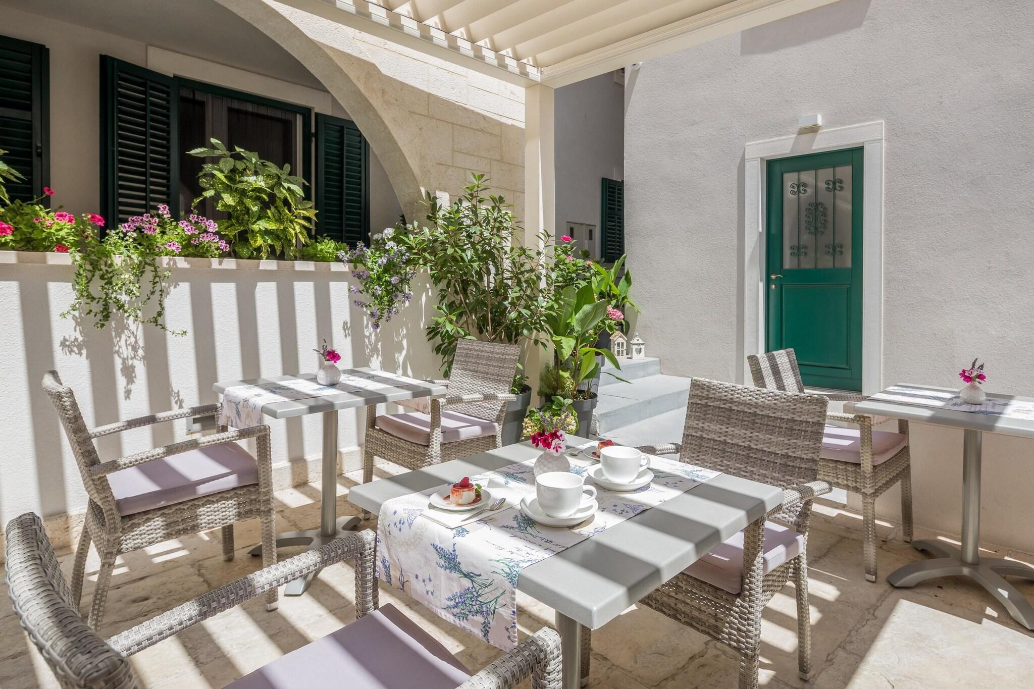 Balatura Split Luxury Rooms - Poză