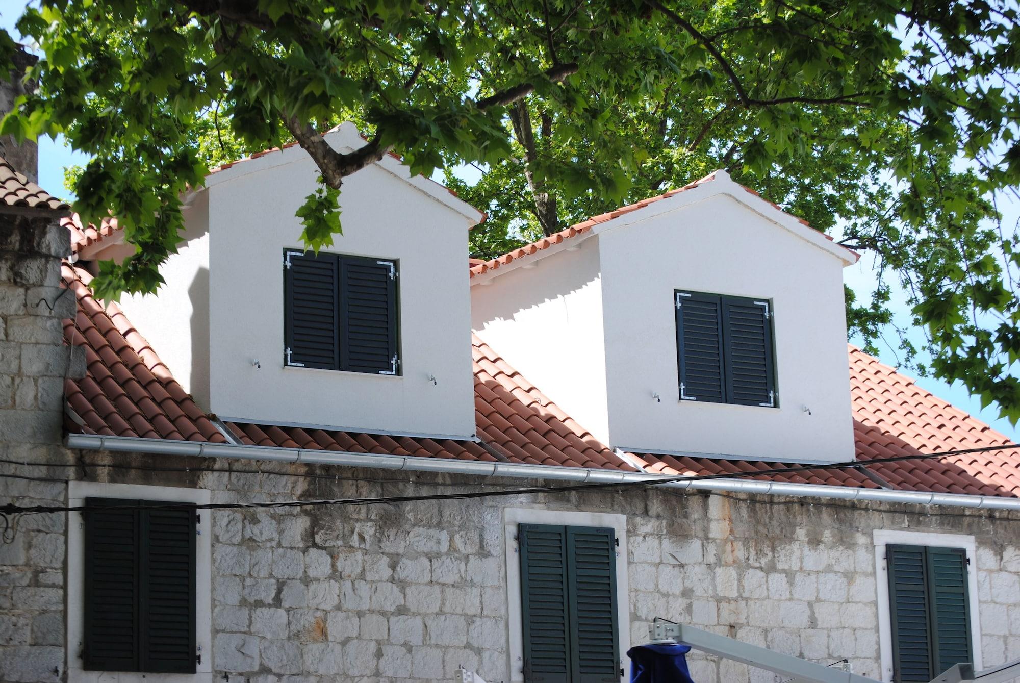 Lanterna Rooms - фото