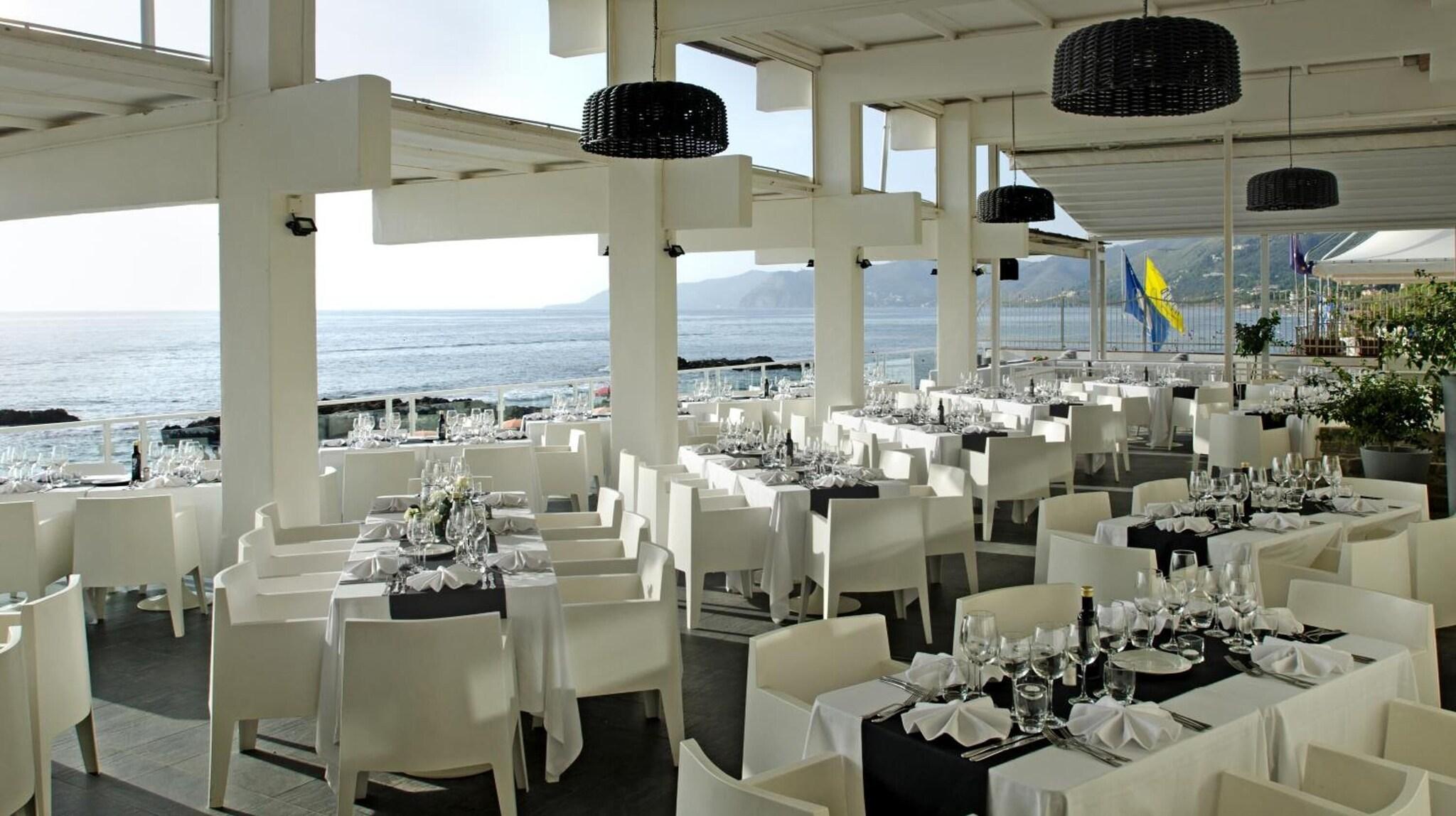 Hotel La Playa