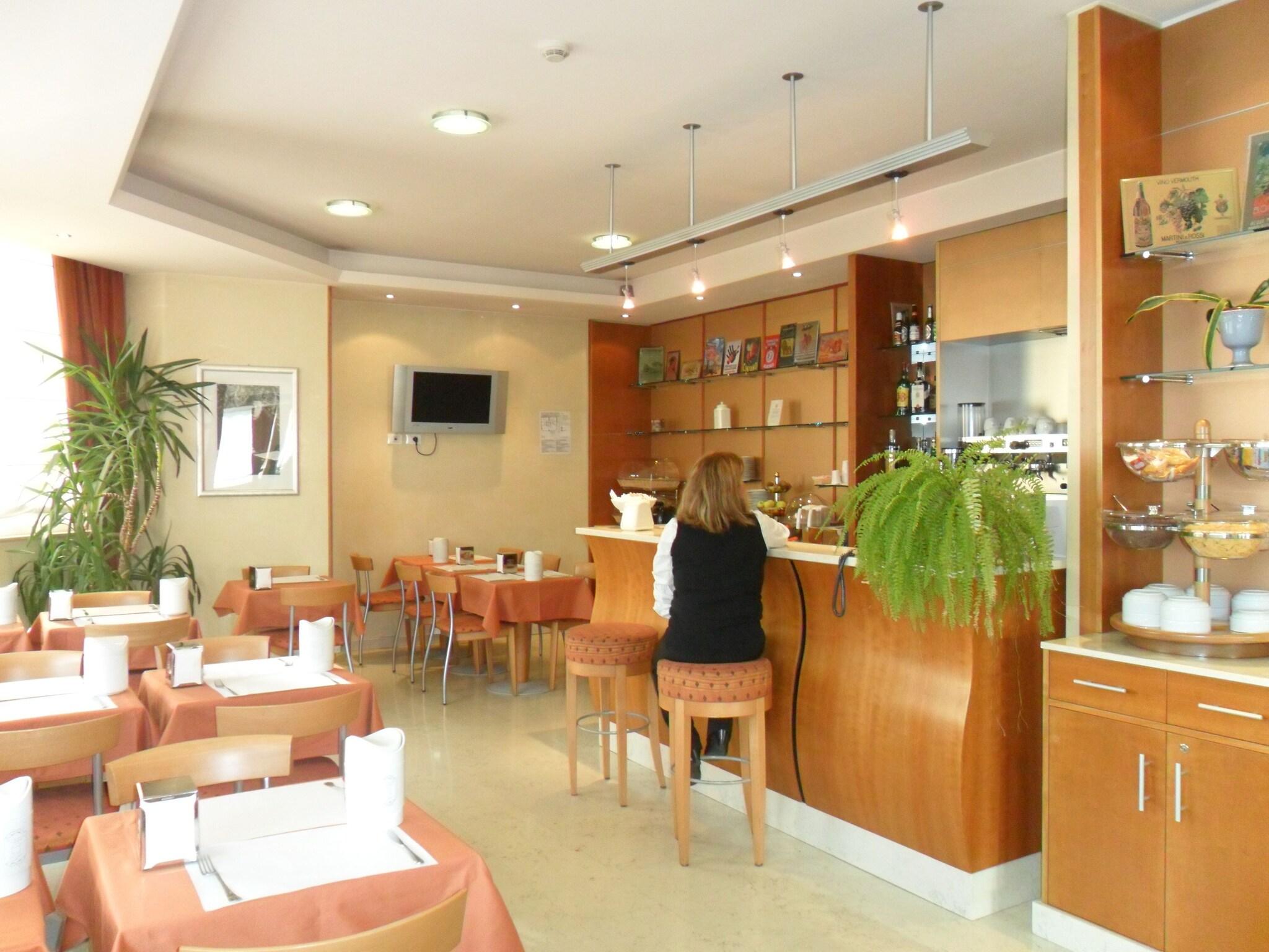 Hotel Riviera