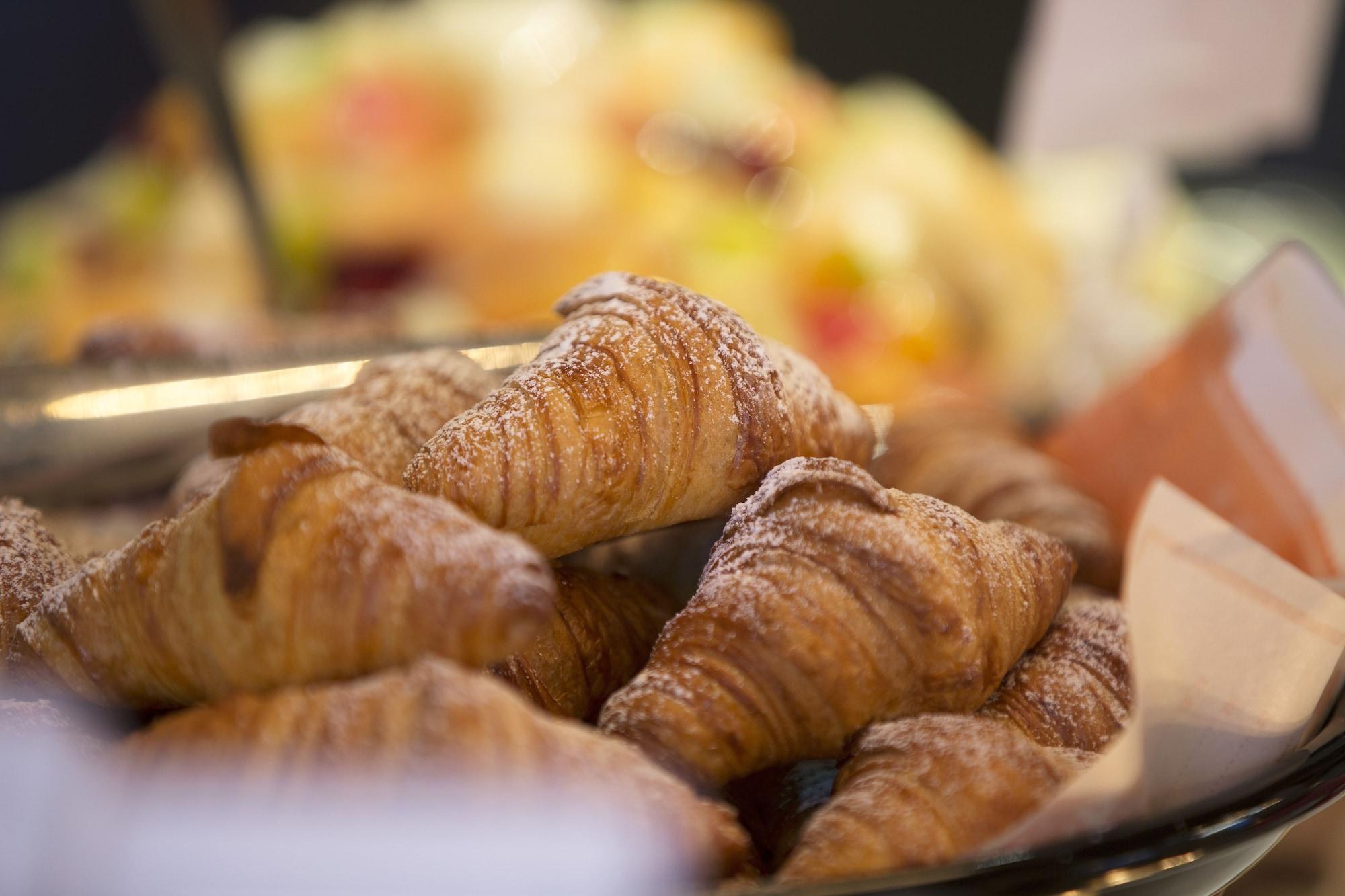 Hotel With Urban Deli by null