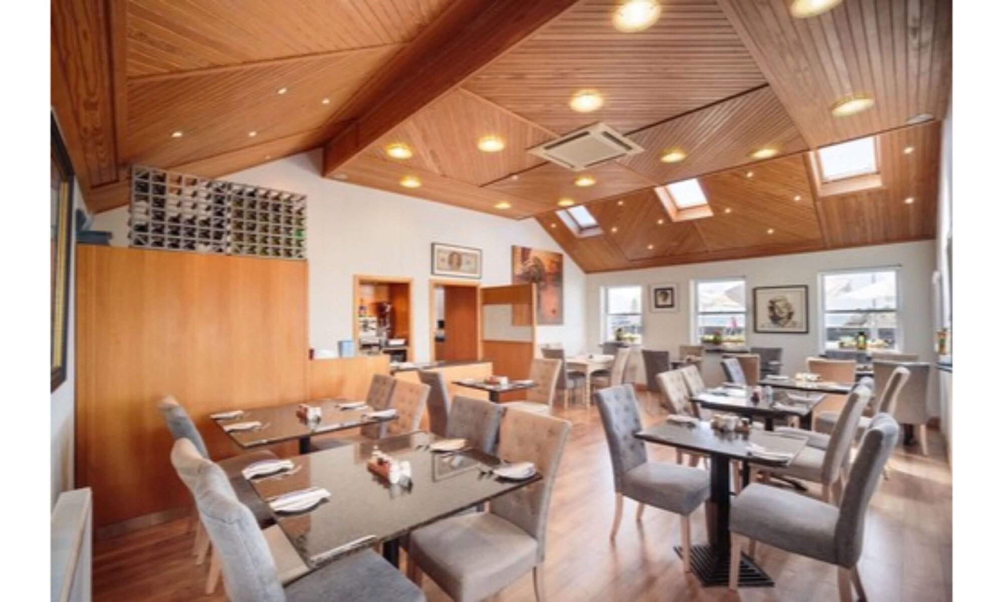 The Waterfront Hotel & Bistro