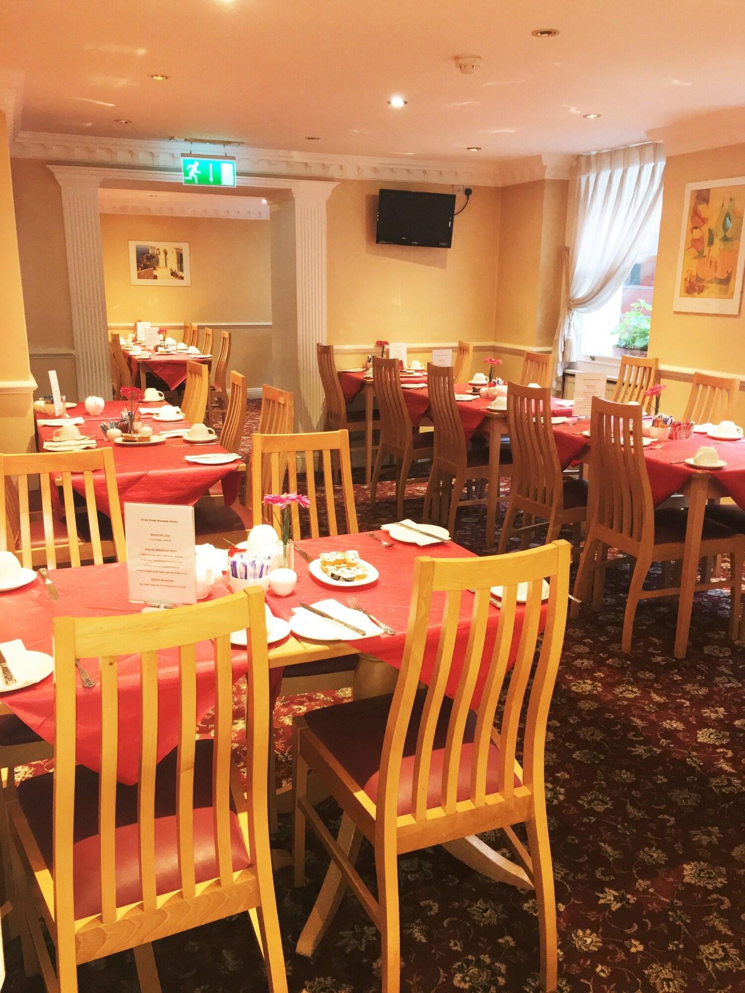 Hyde Park Radnor Hotel