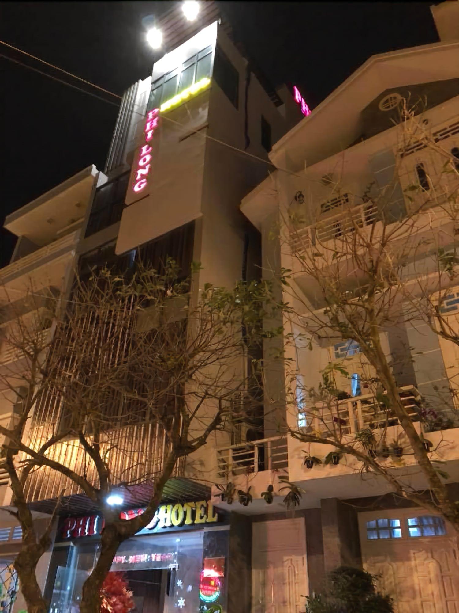 Phi Long Hotel - photo