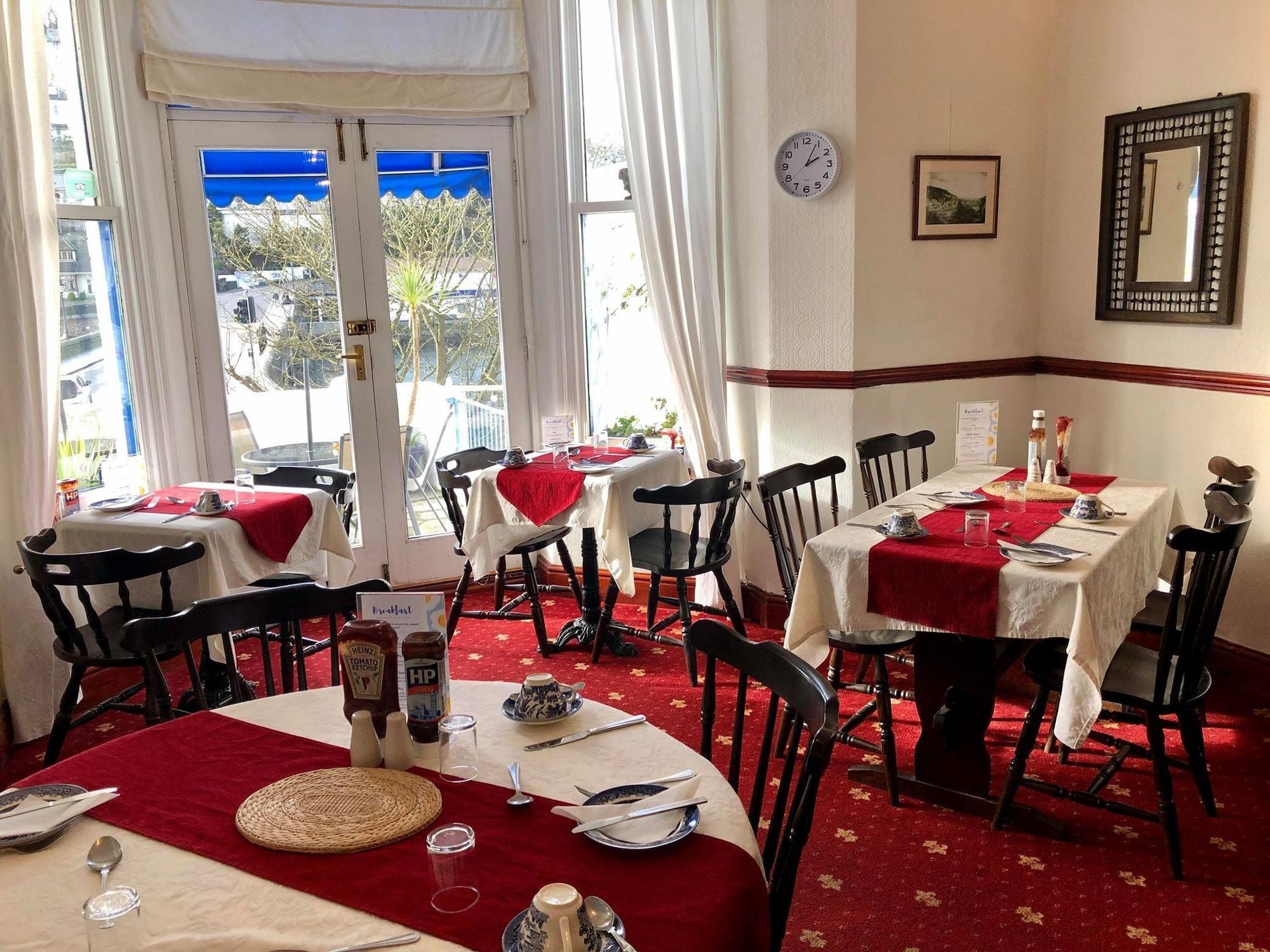 Bridgeside Guest House - B&B