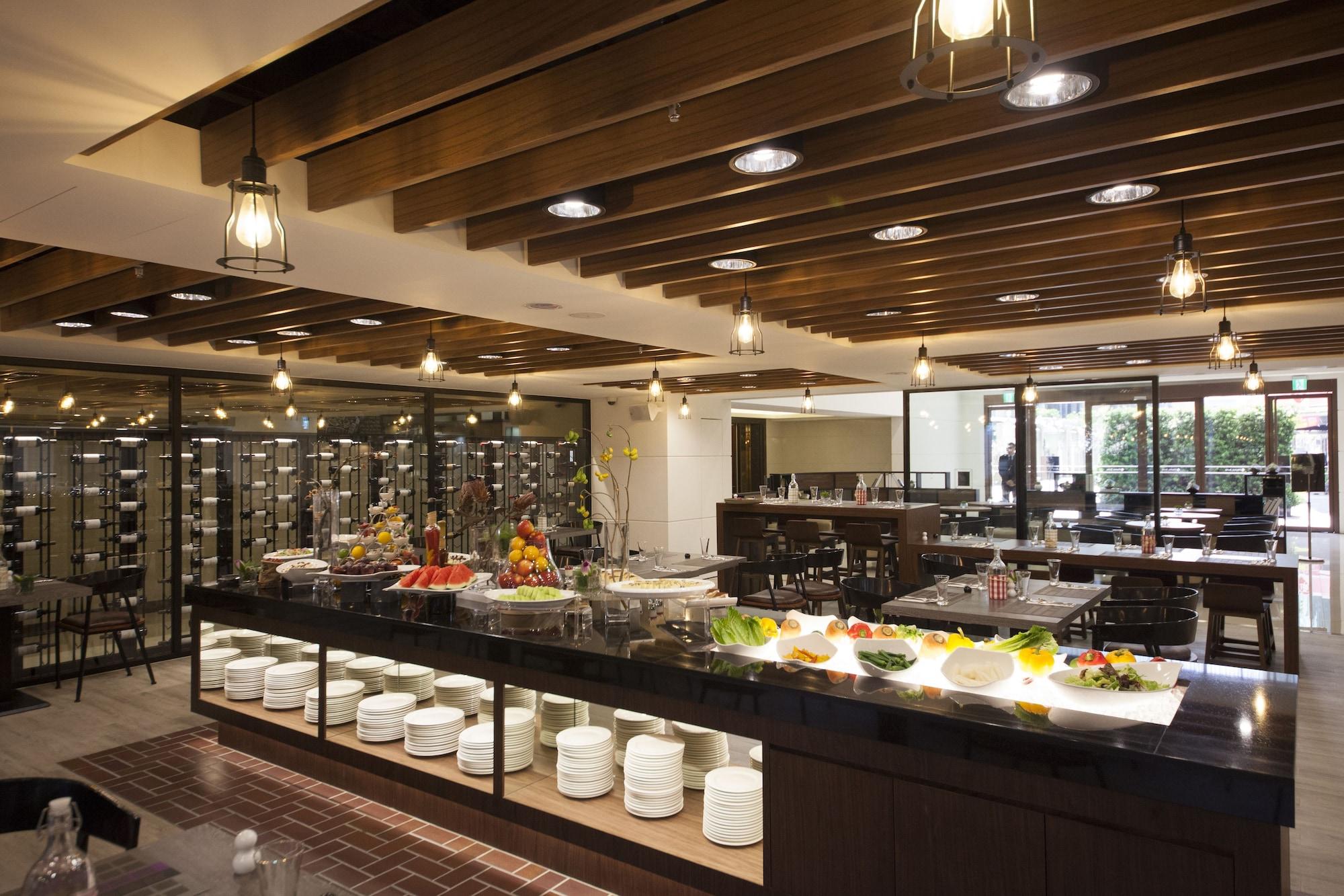 CHECK inn Taipei Neihu
