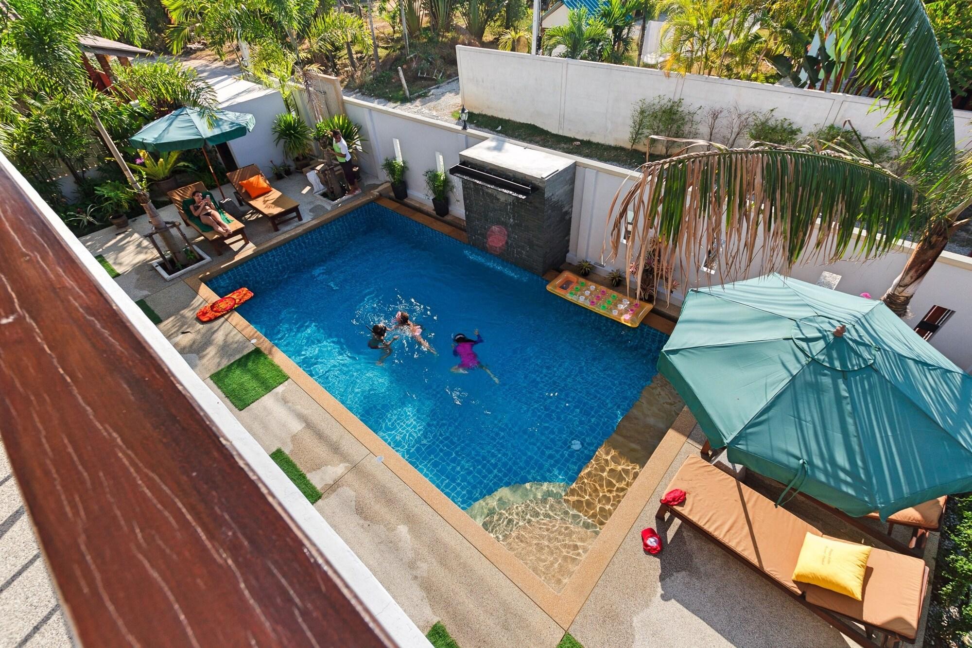 Happy Eight Resort by ZUZU