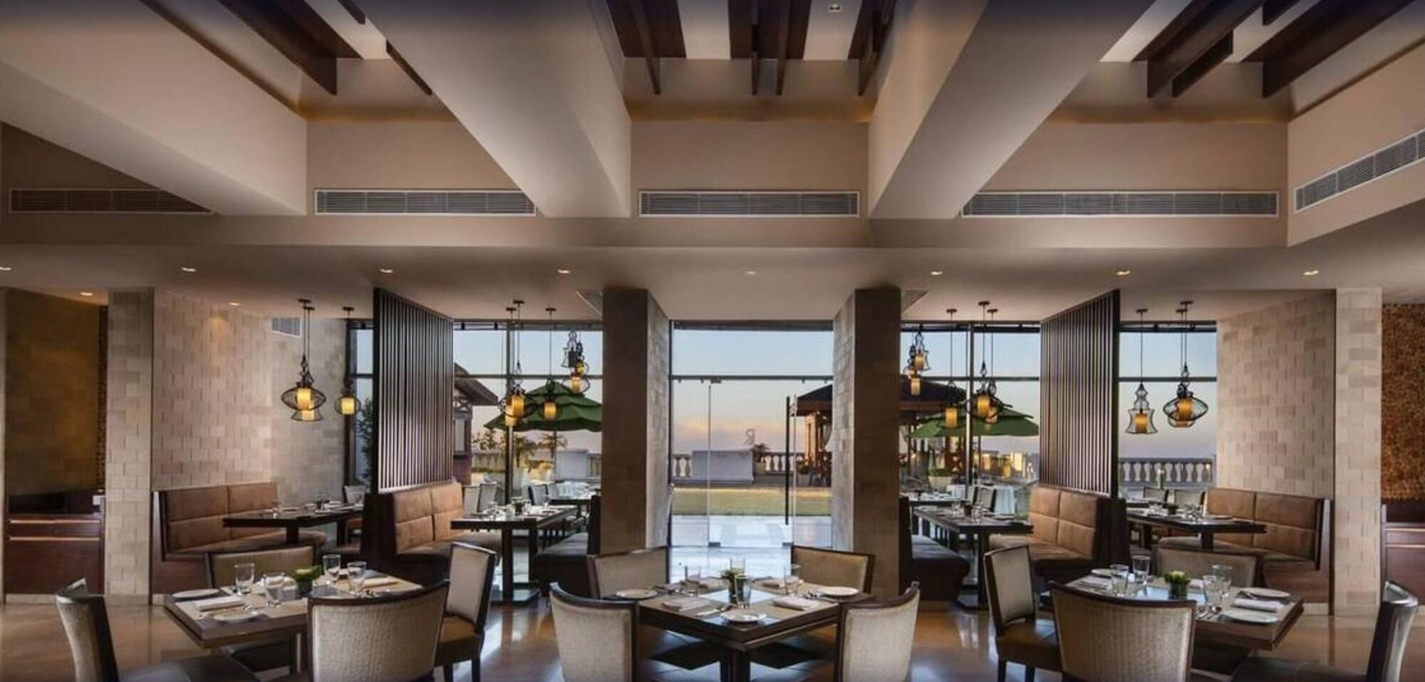 Jaypee Residency Manor