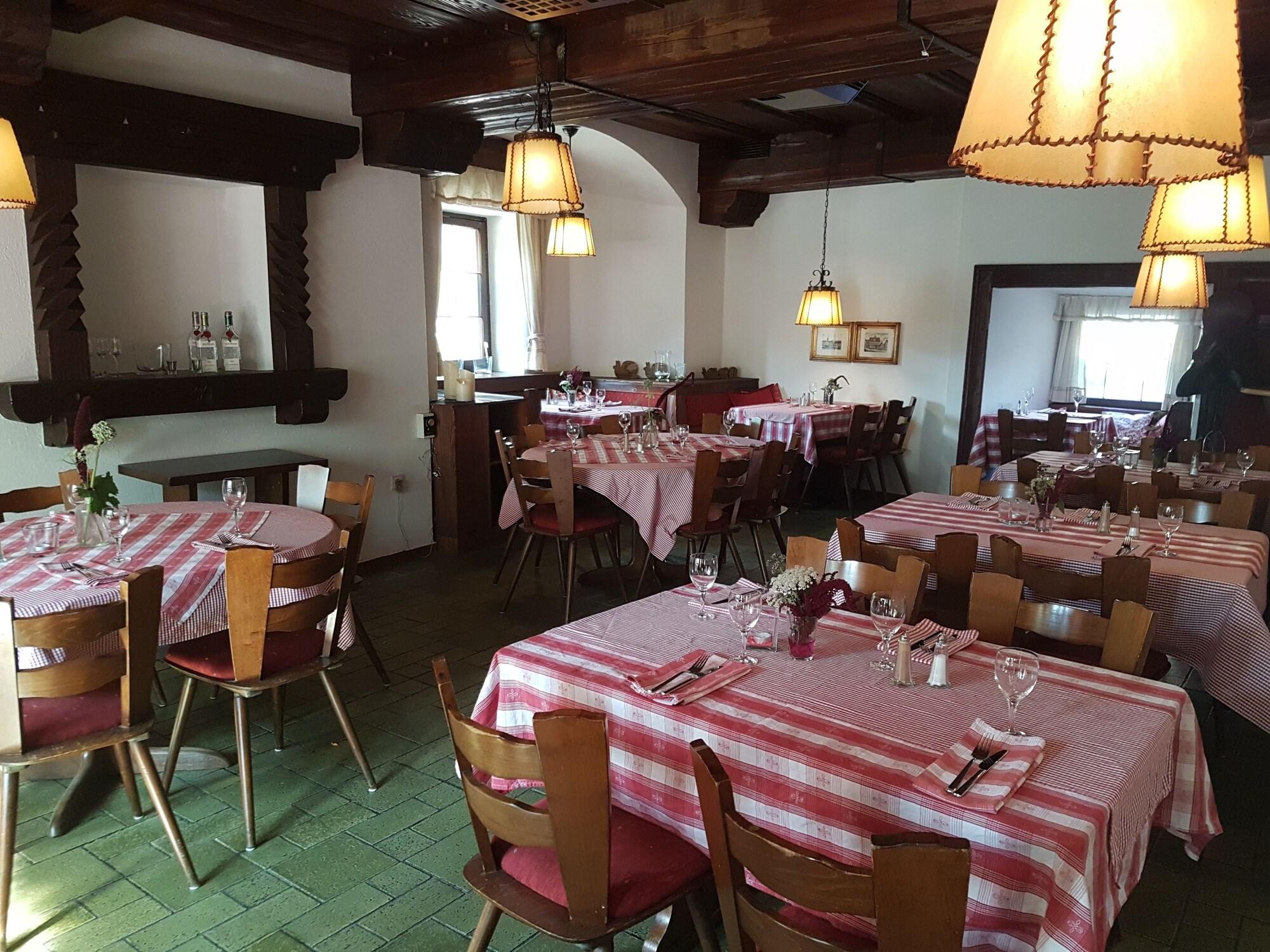 Schlosshotel Hoefingen