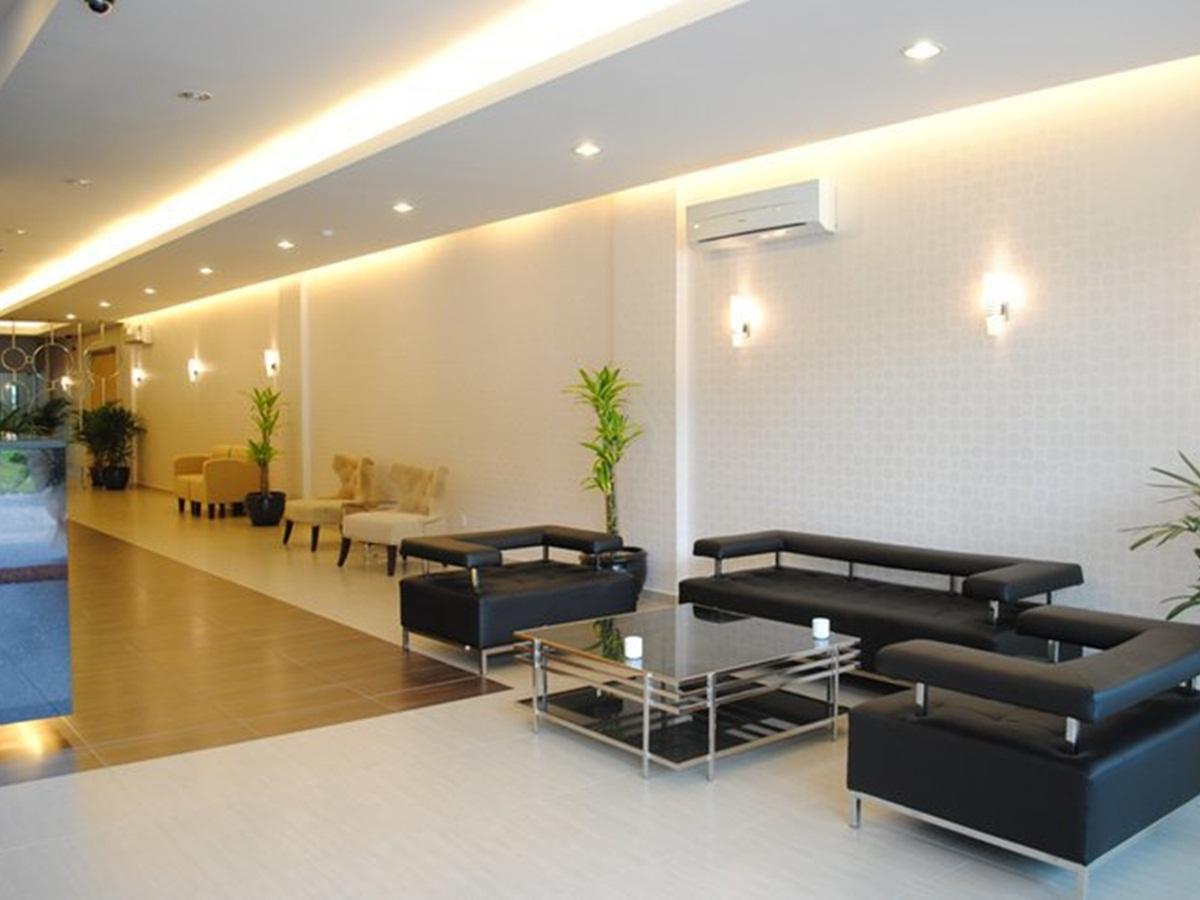 Uptown Imperial Hotel