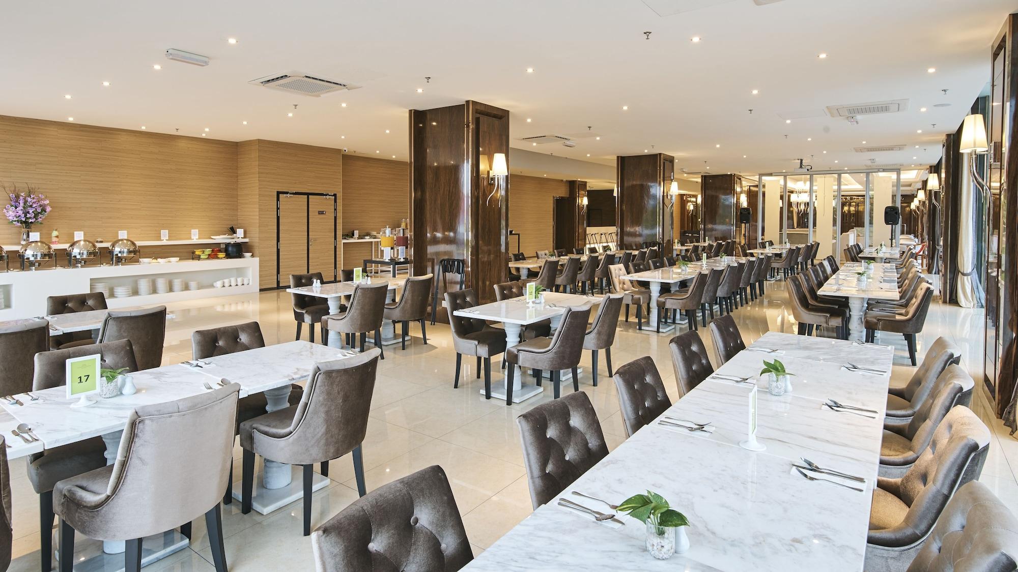 Avenue Garden Hotel