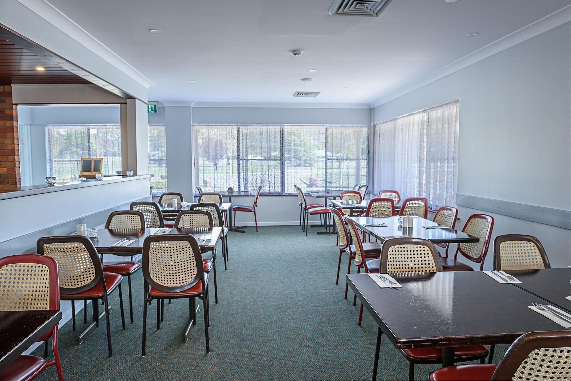 Bushmans Motor Inn