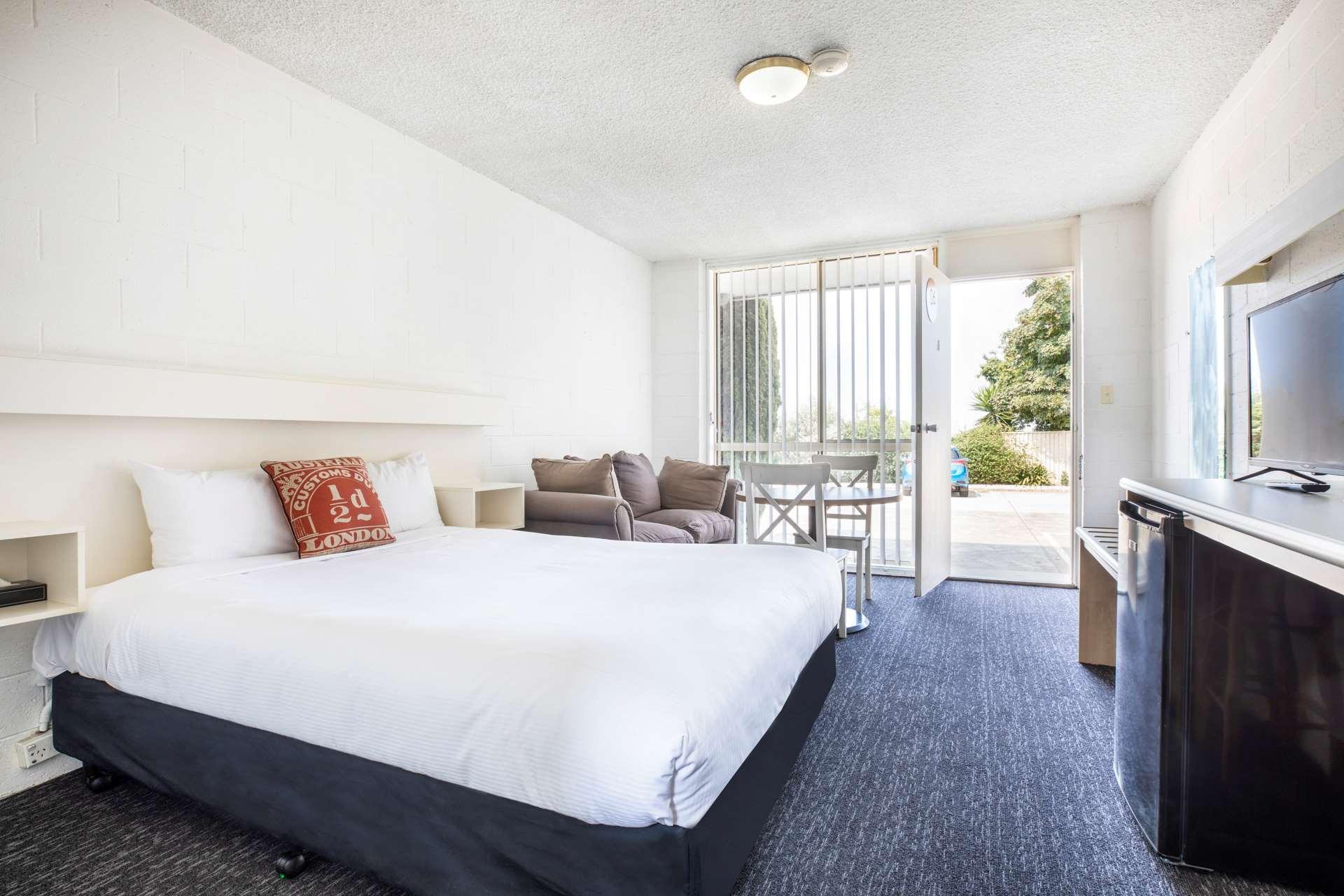 Mulgrave Court Motor Inn