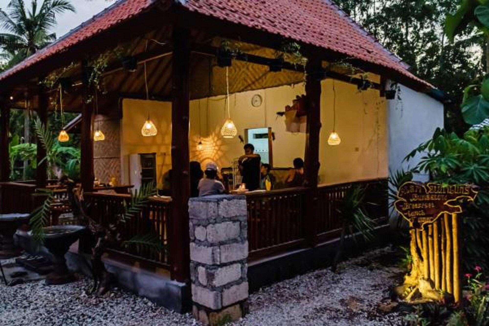 Gm Bungalow