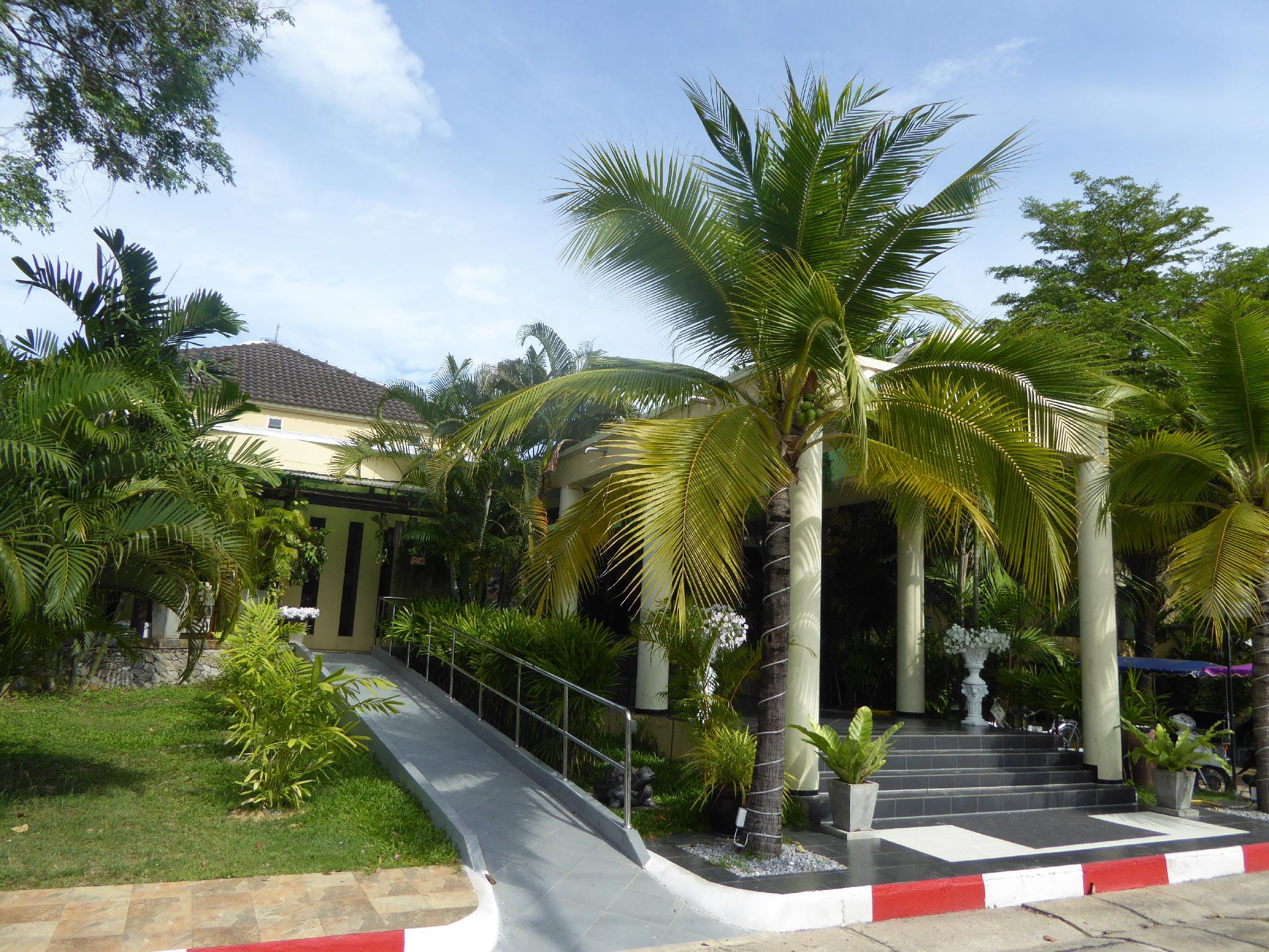 White At Sea Resort