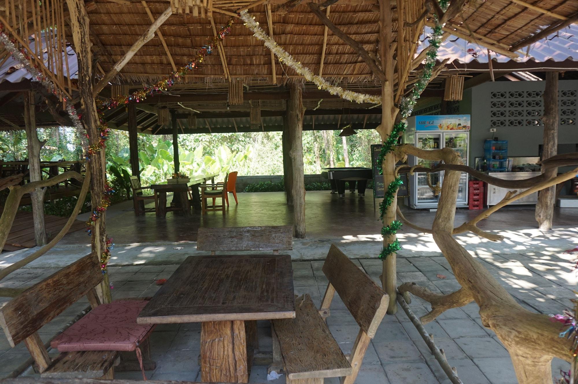 Cousin Resort Koh Kho Khao Beach