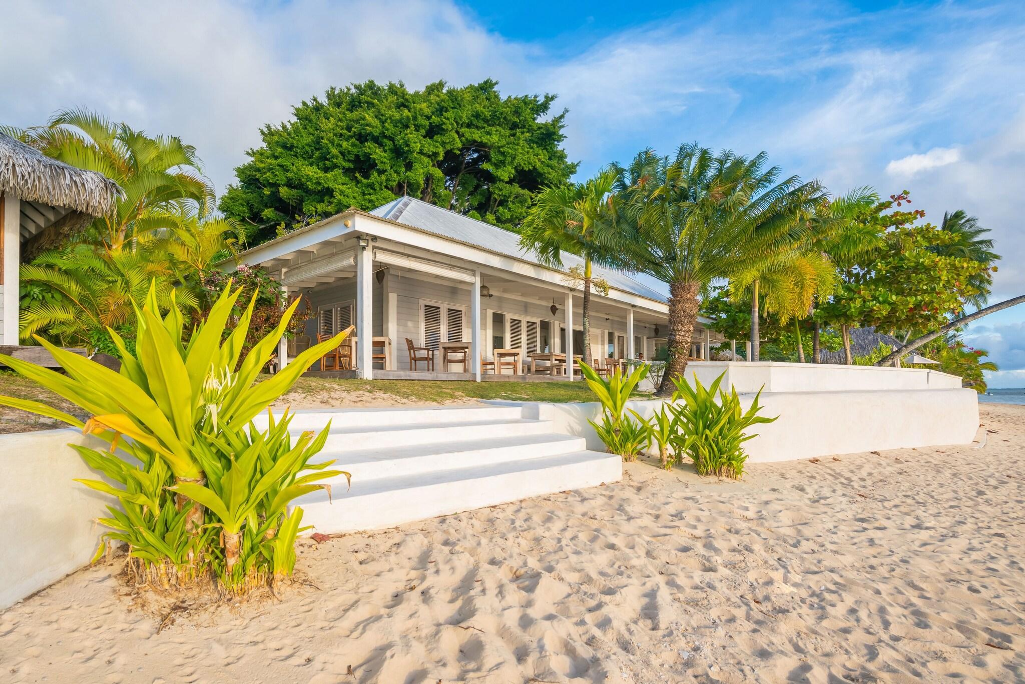 Moorea Beach Lodge by null