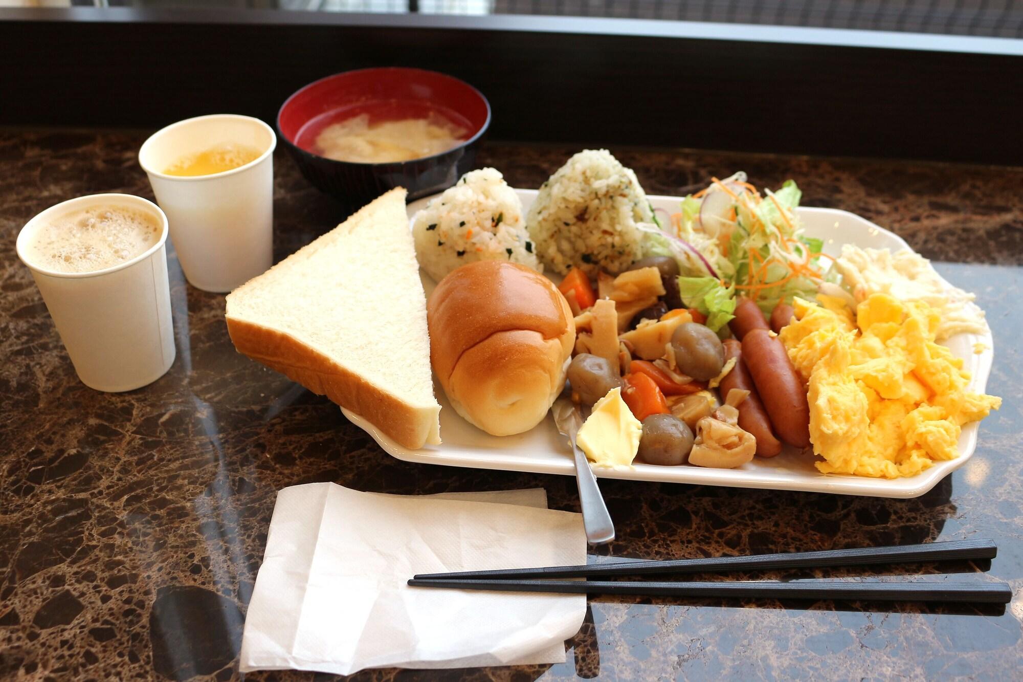 Toyoko Inn JR Kobe-eki Kita-guchi
