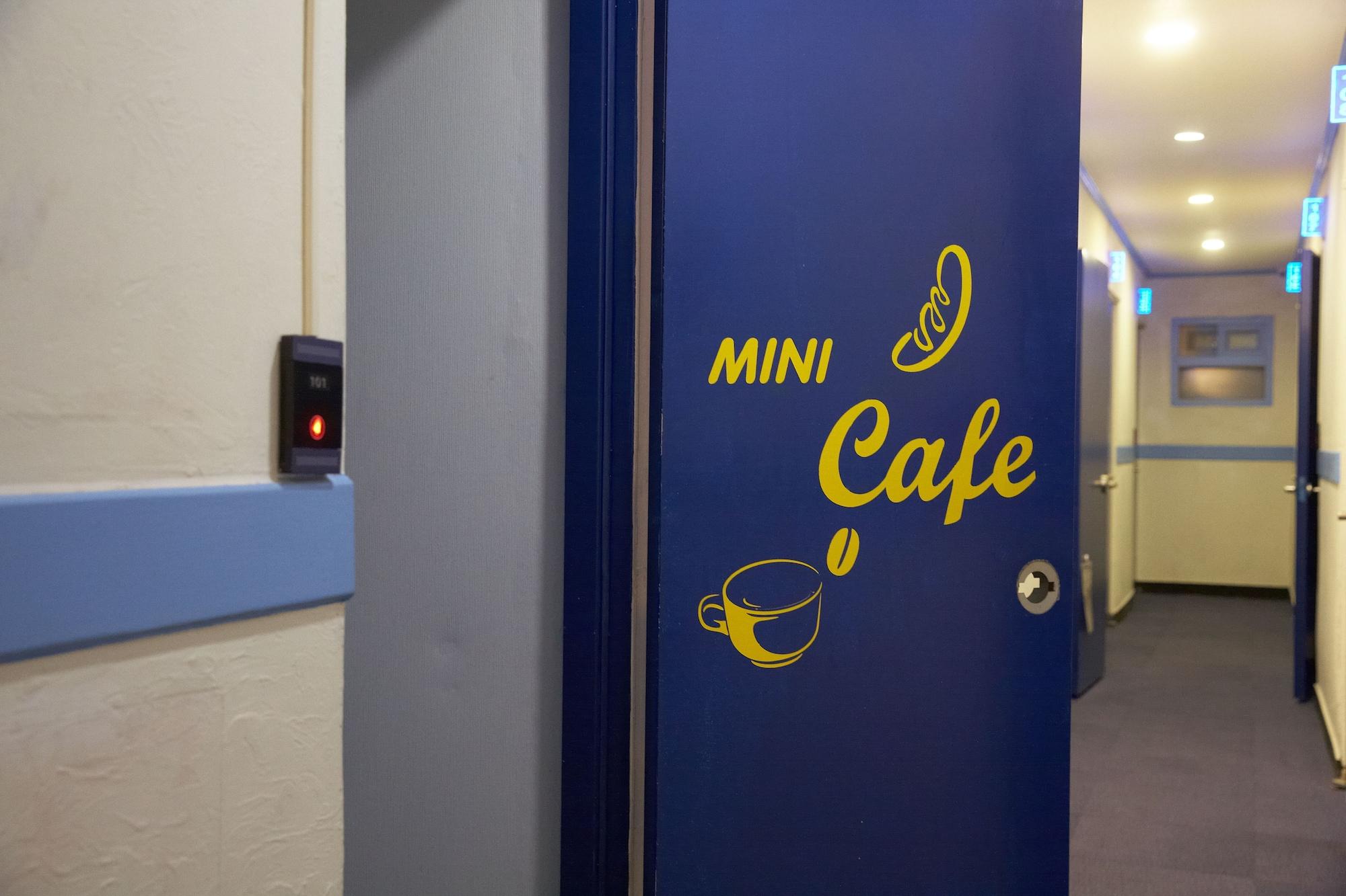 W mini hotel - Hostel