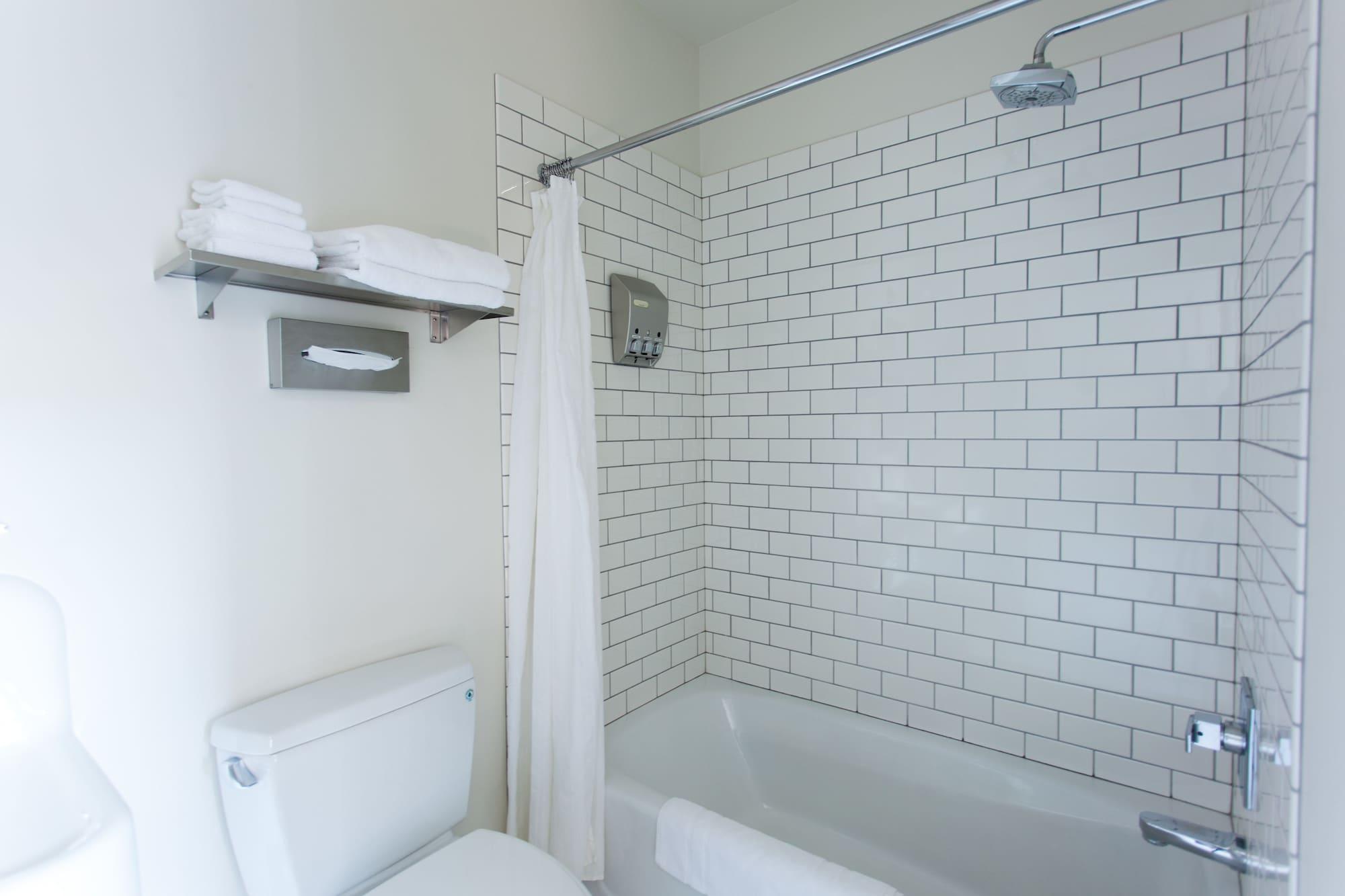 Selina Commodore Astoria by null