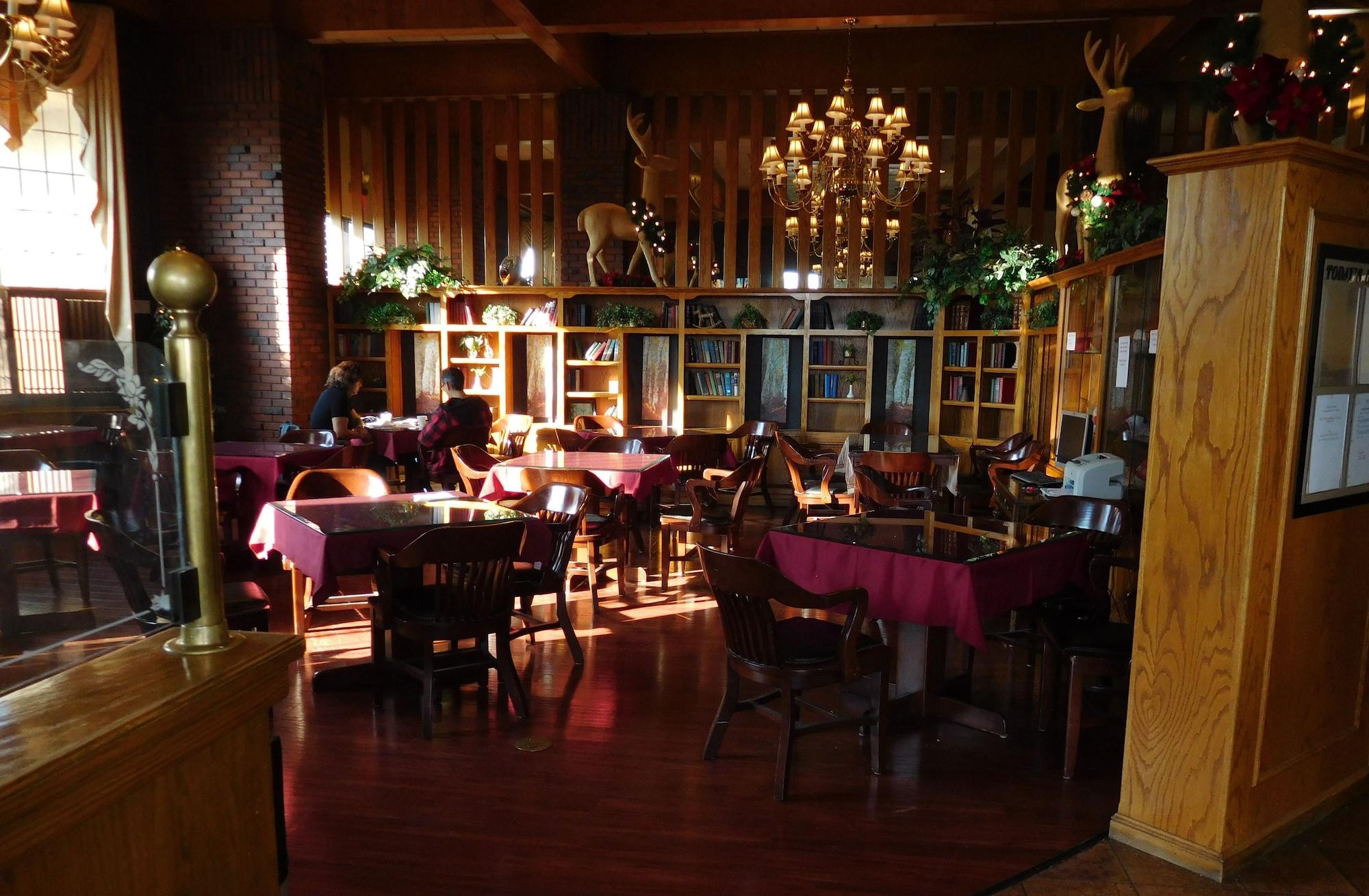 University Square Hotel