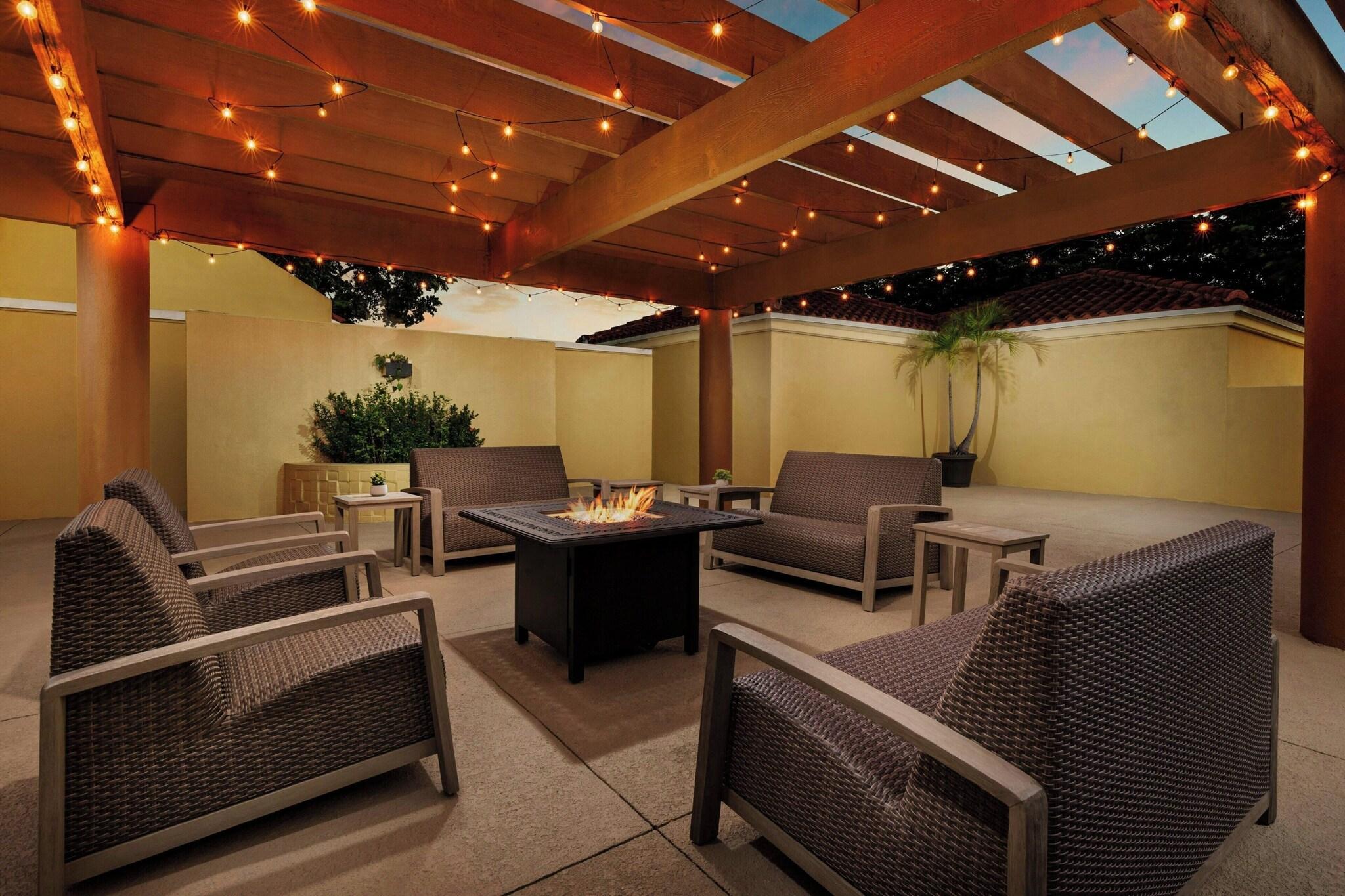 Courtyard by Marriott Fort Lauderdale North/Cypres