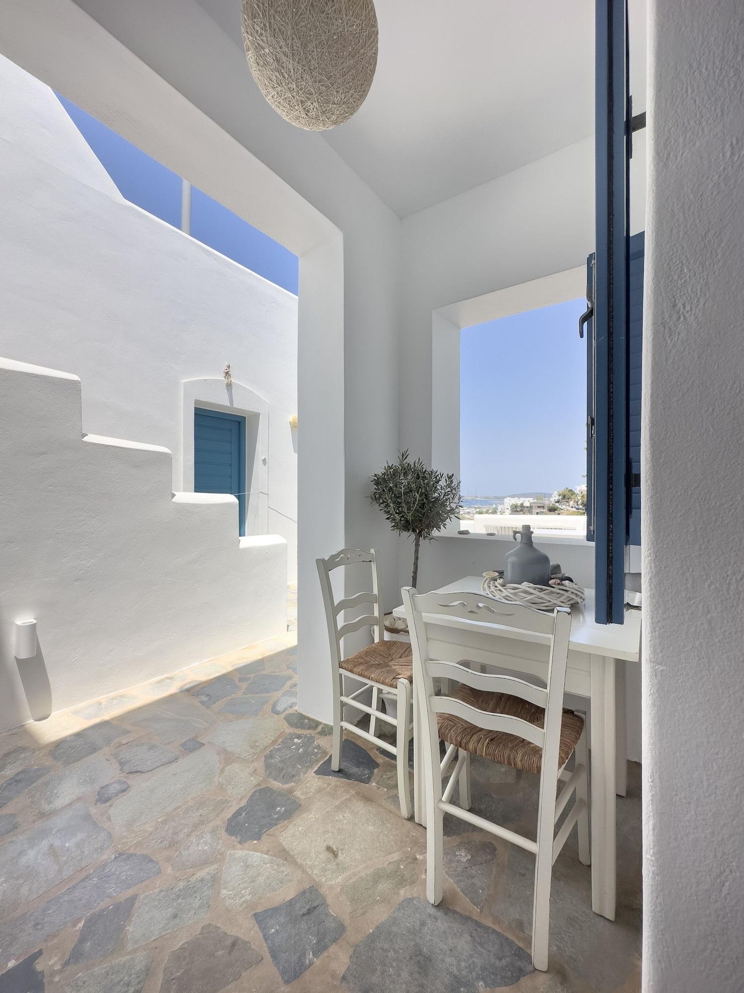 Alexandros Studios & Apartments