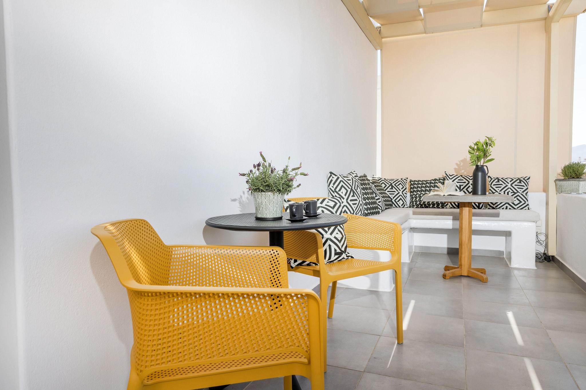 Korali Hotel by null