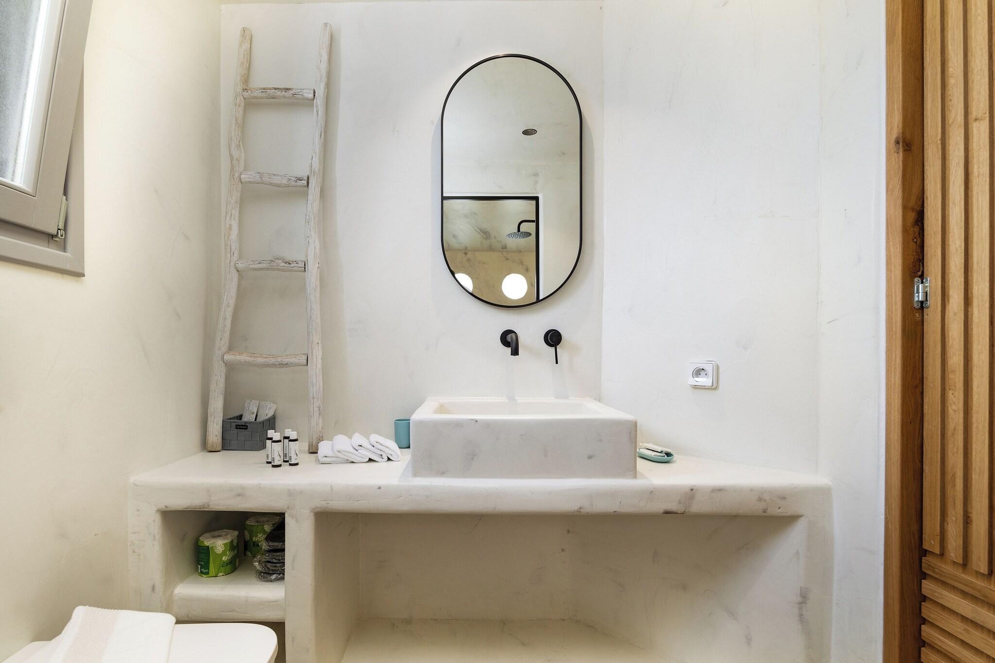 Korali Hotel by null