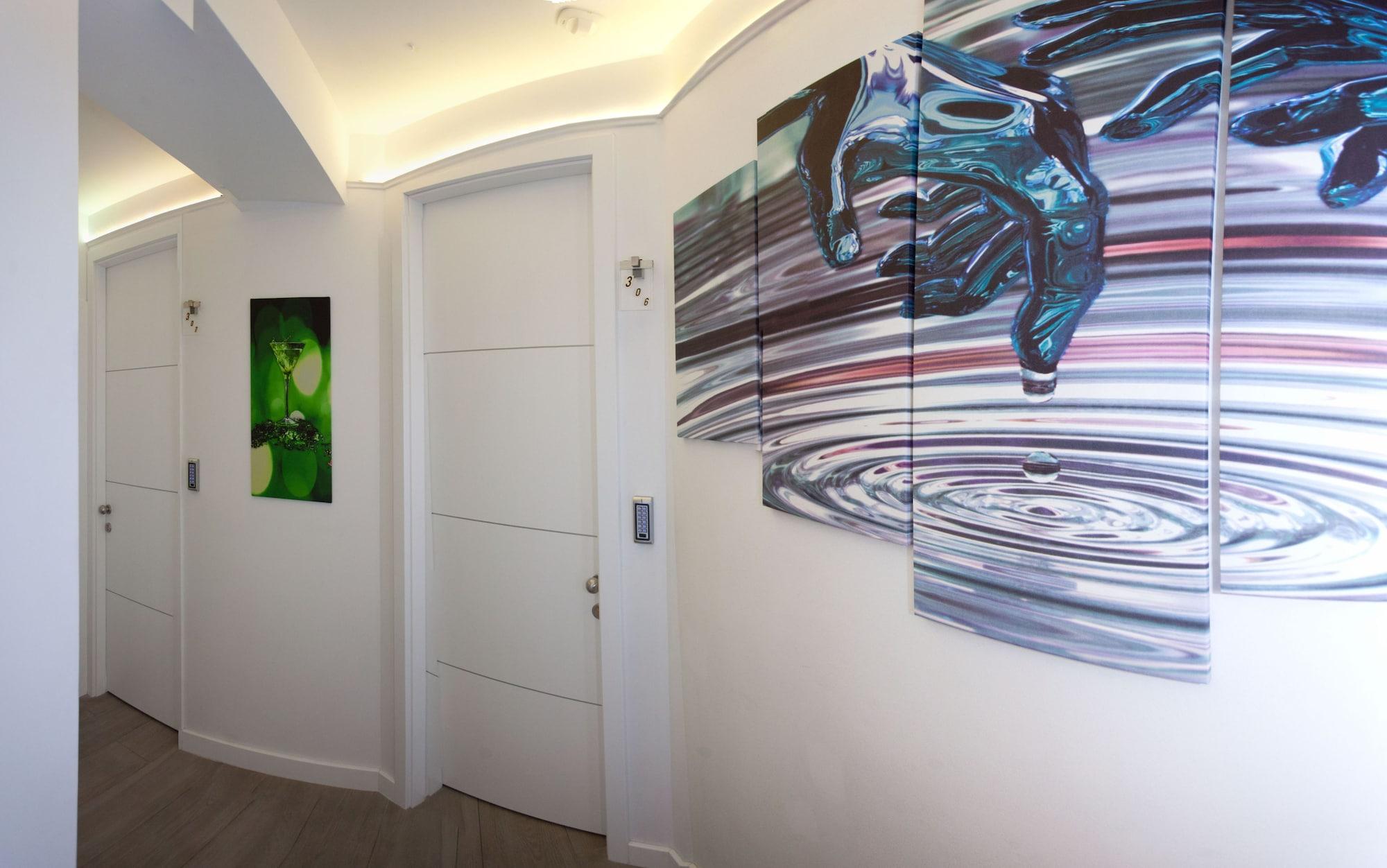 Authentic Luxury Rooms - фото