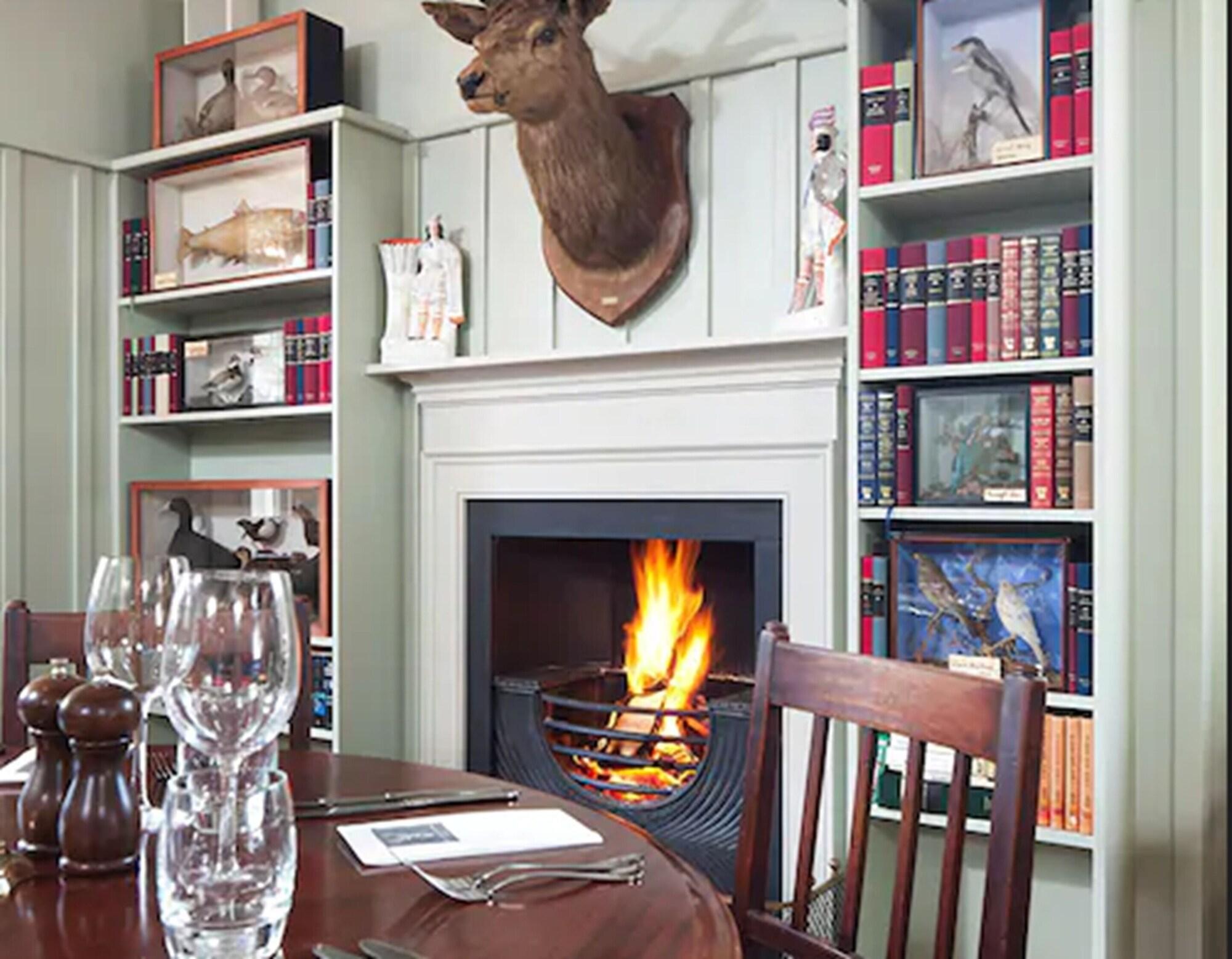 Loch Lomond Arms Hotel