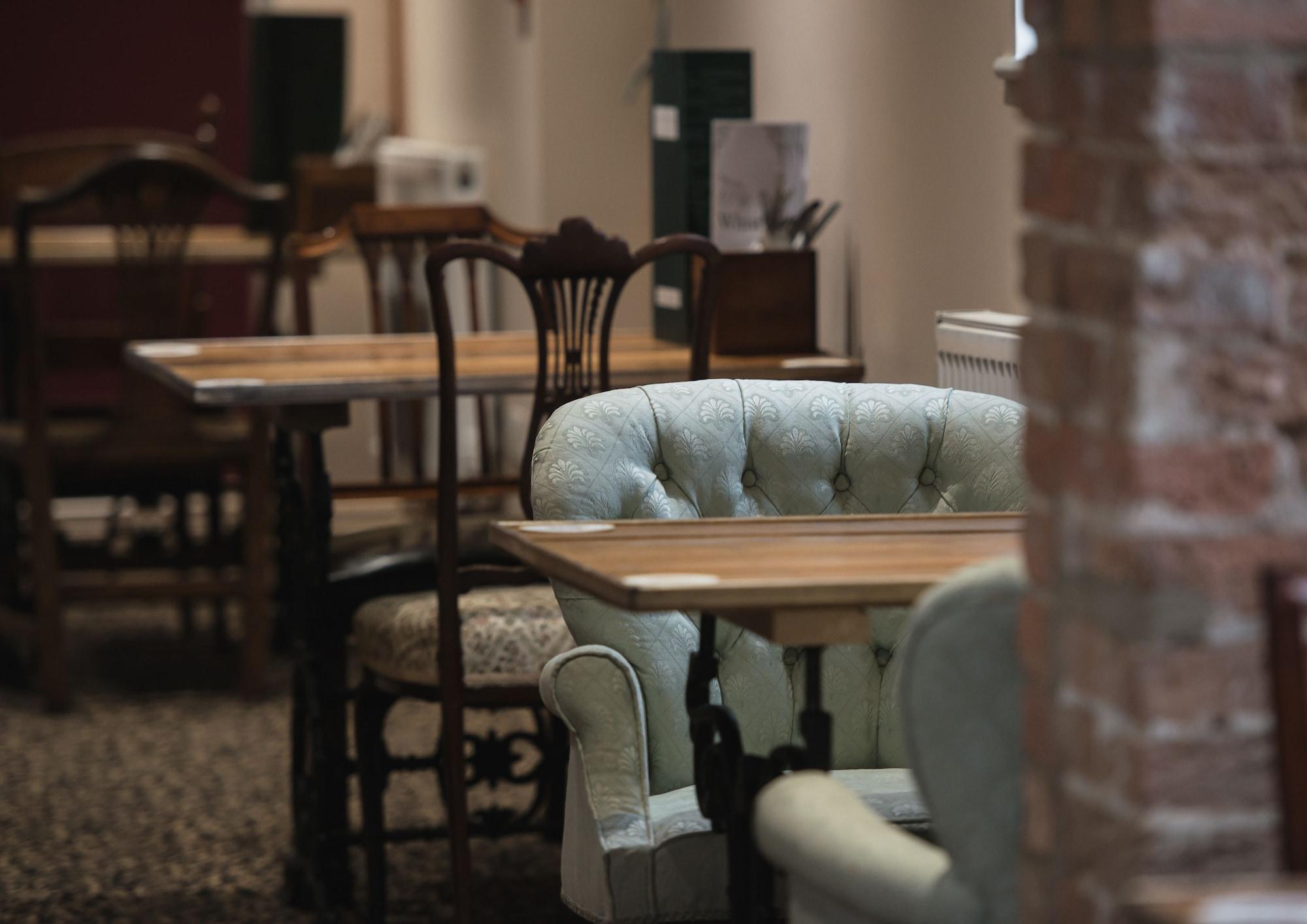 Healing Manor Hotel