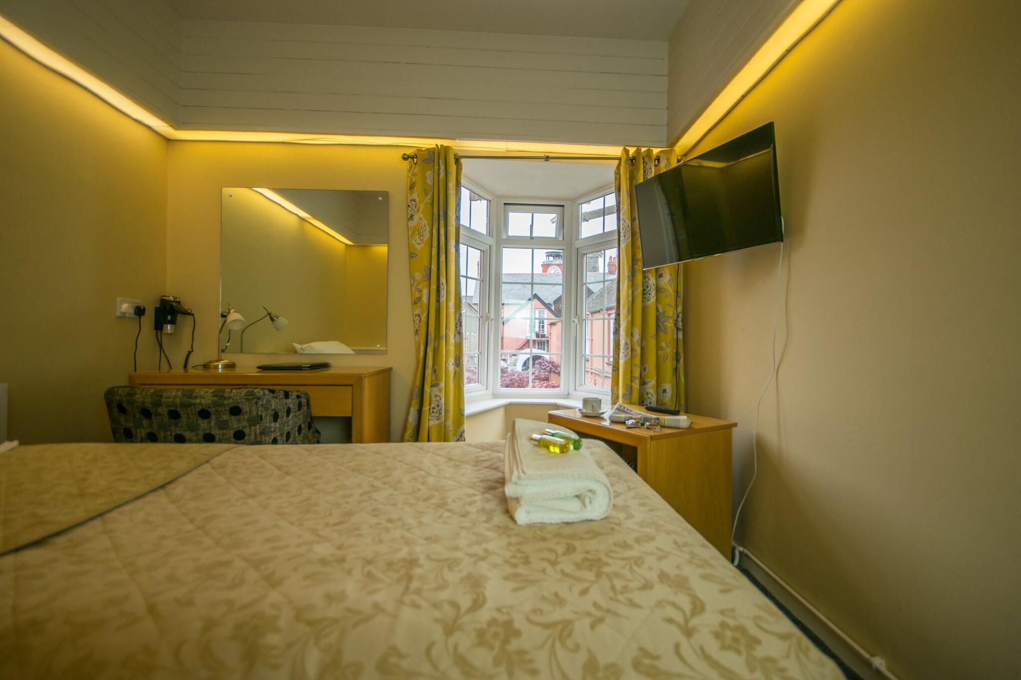 Old Kings Arms Hotel