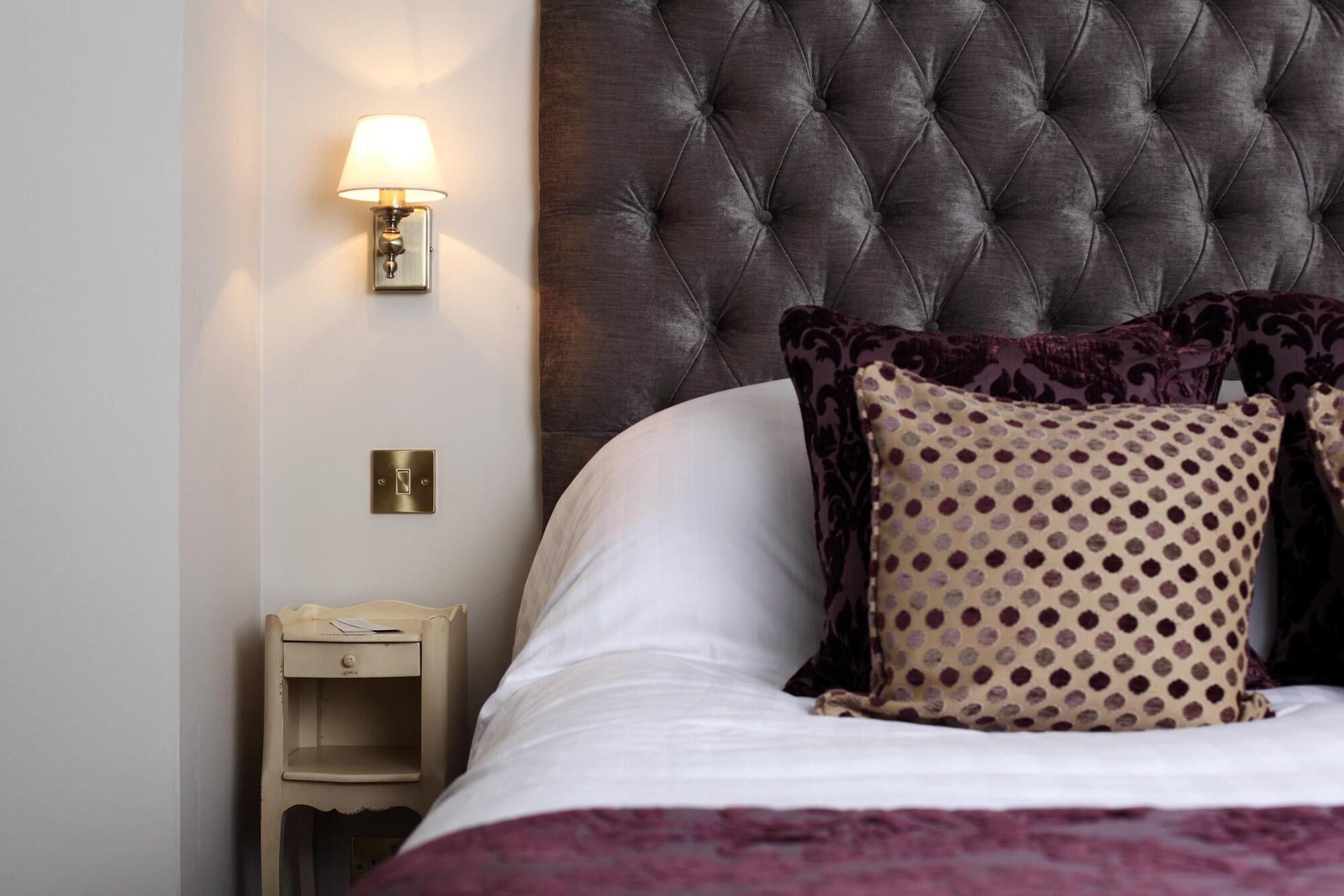 Mill End Hotel by null