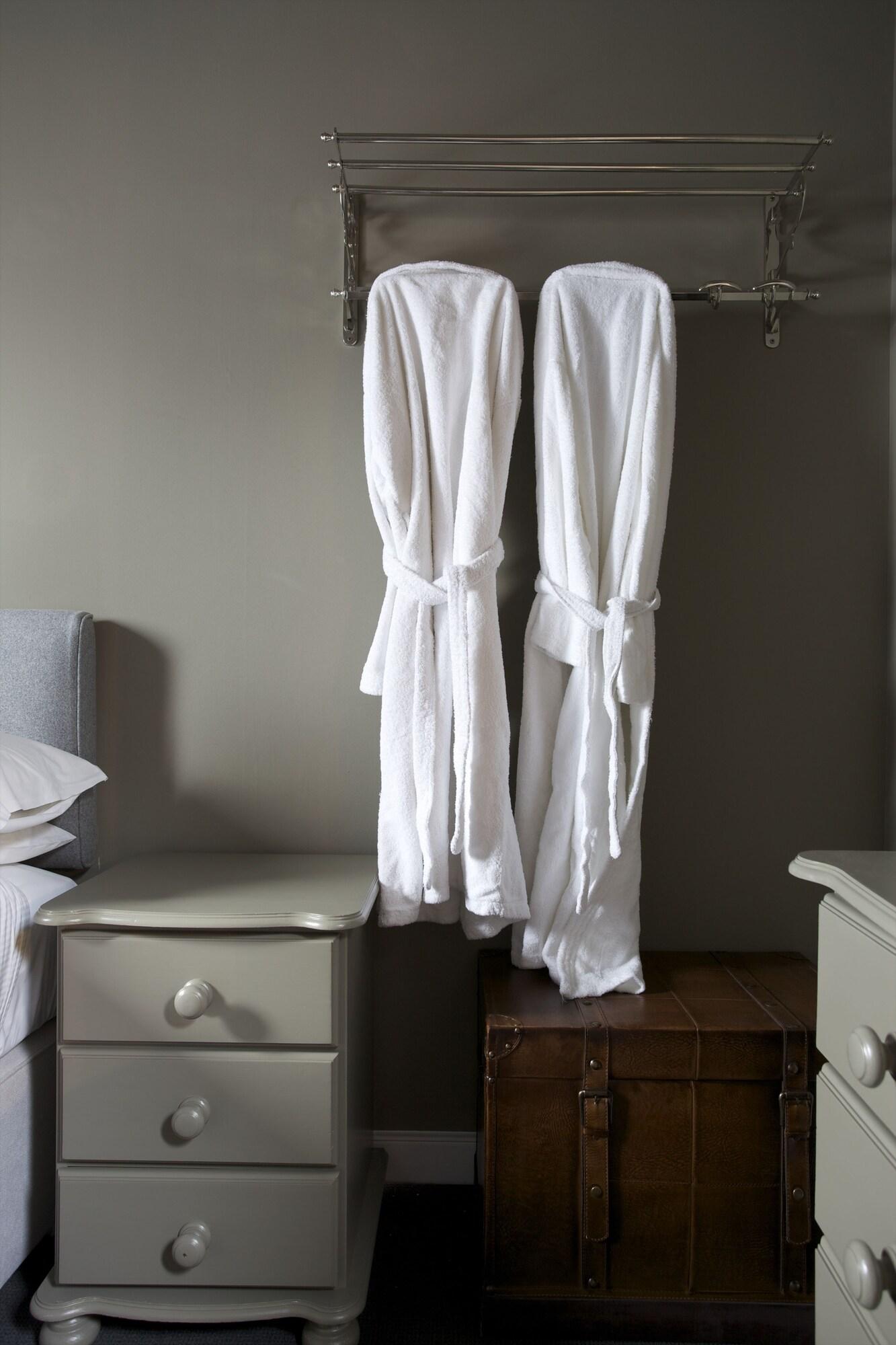 The Kings Arms by null