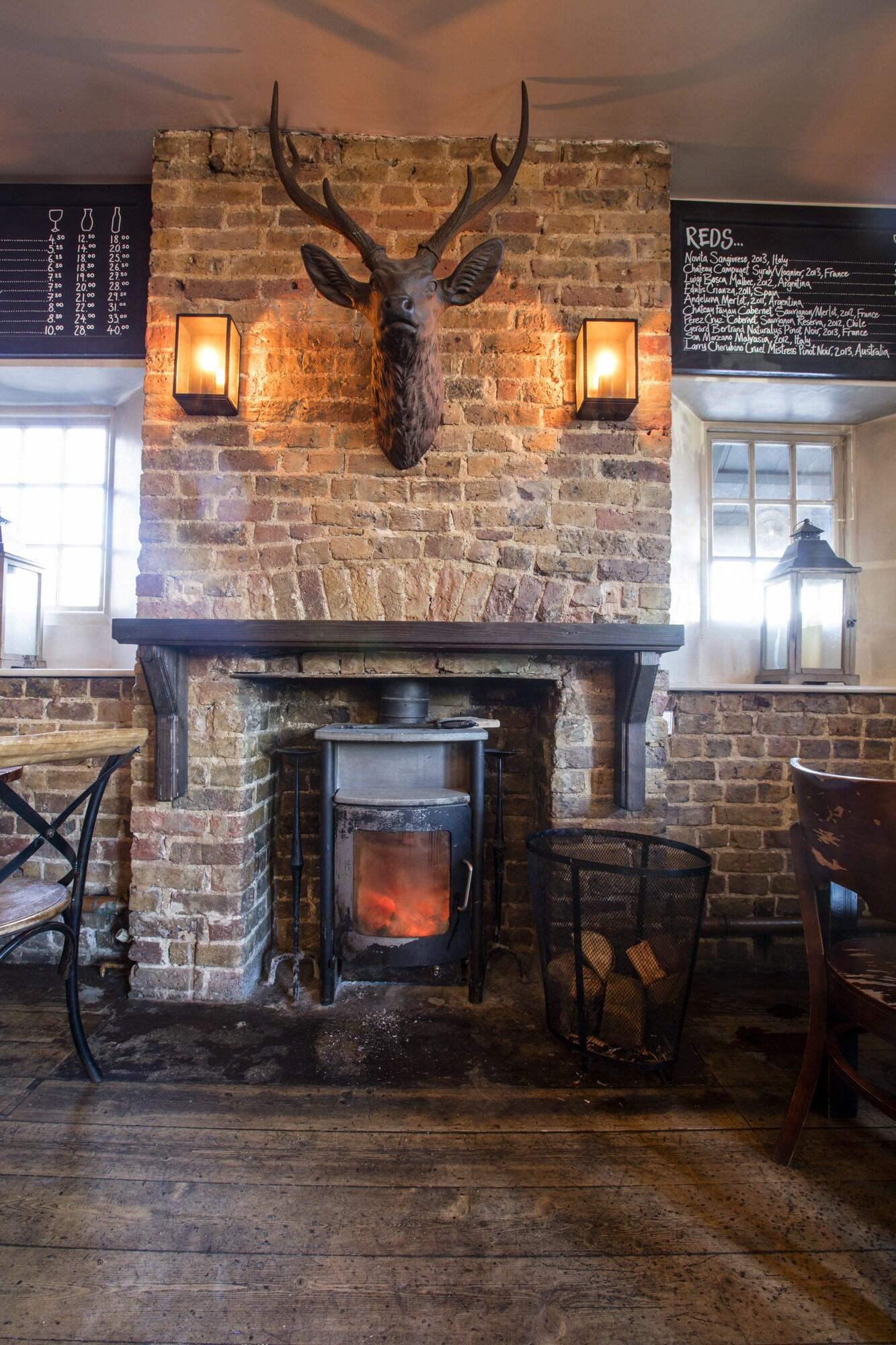 The Victoria by null