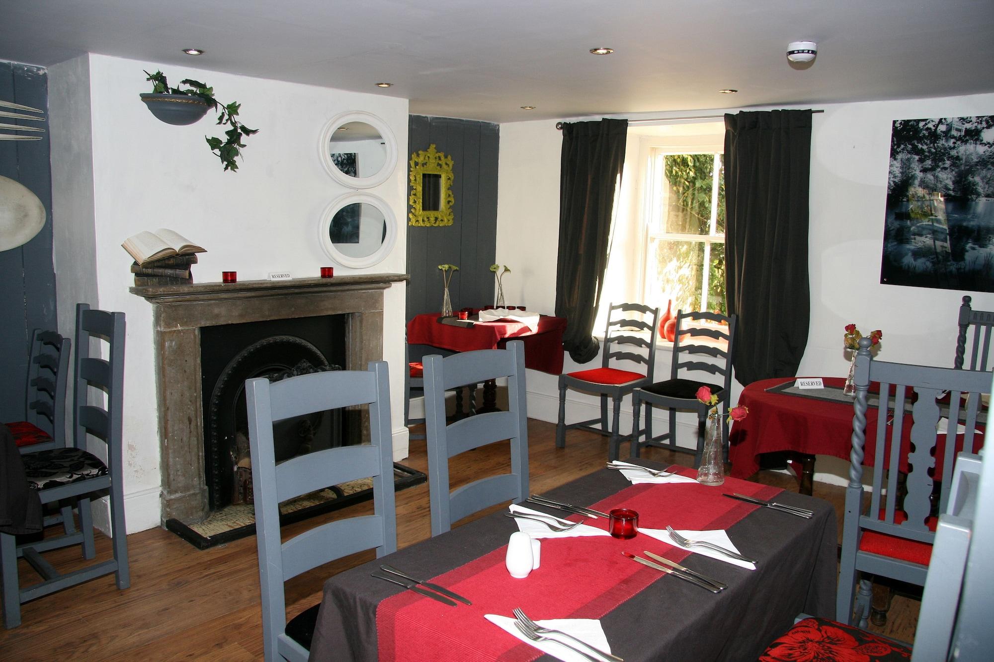 Holly Bush Inn