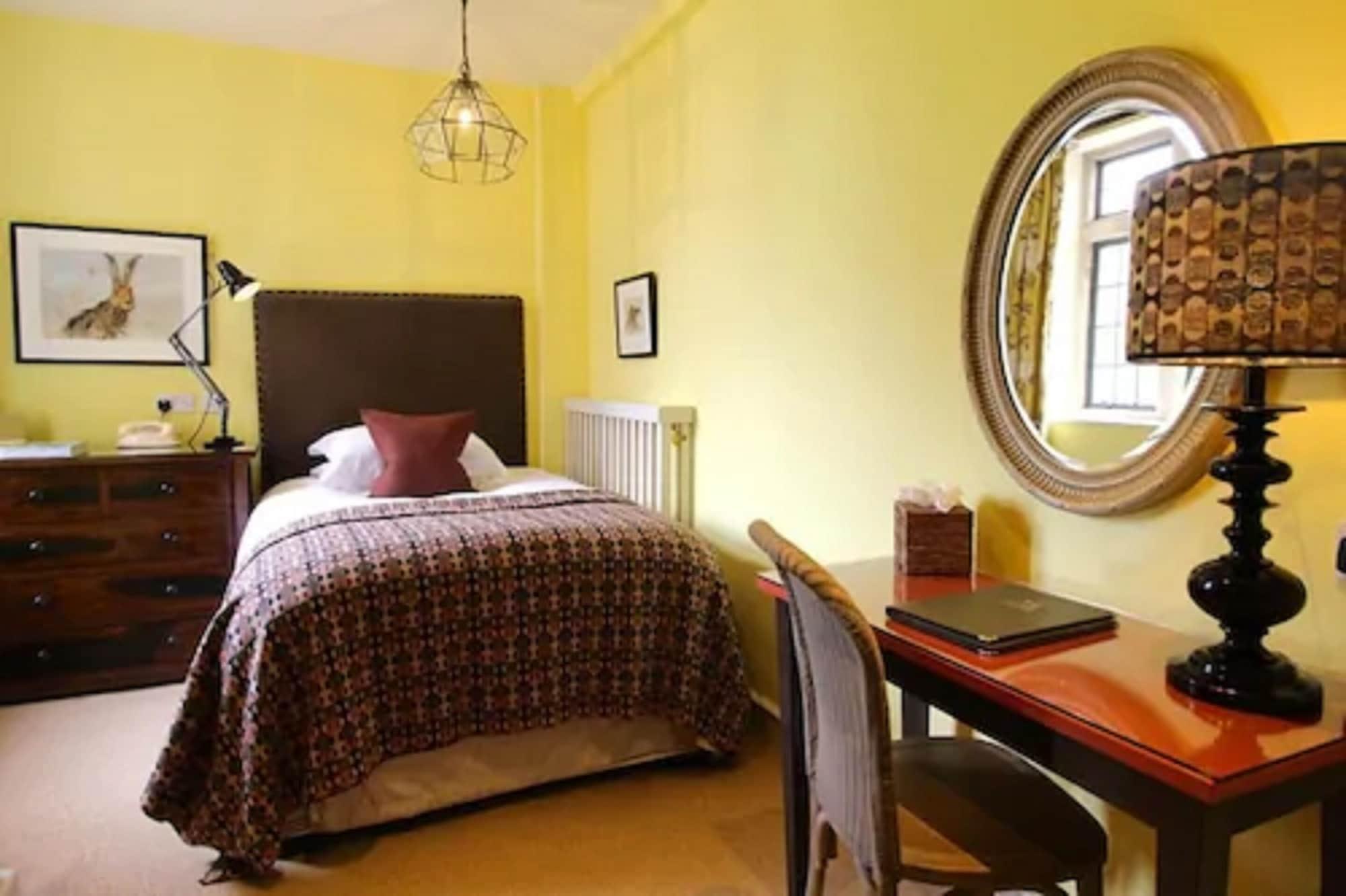 The Hare & Hounds Hotel by null