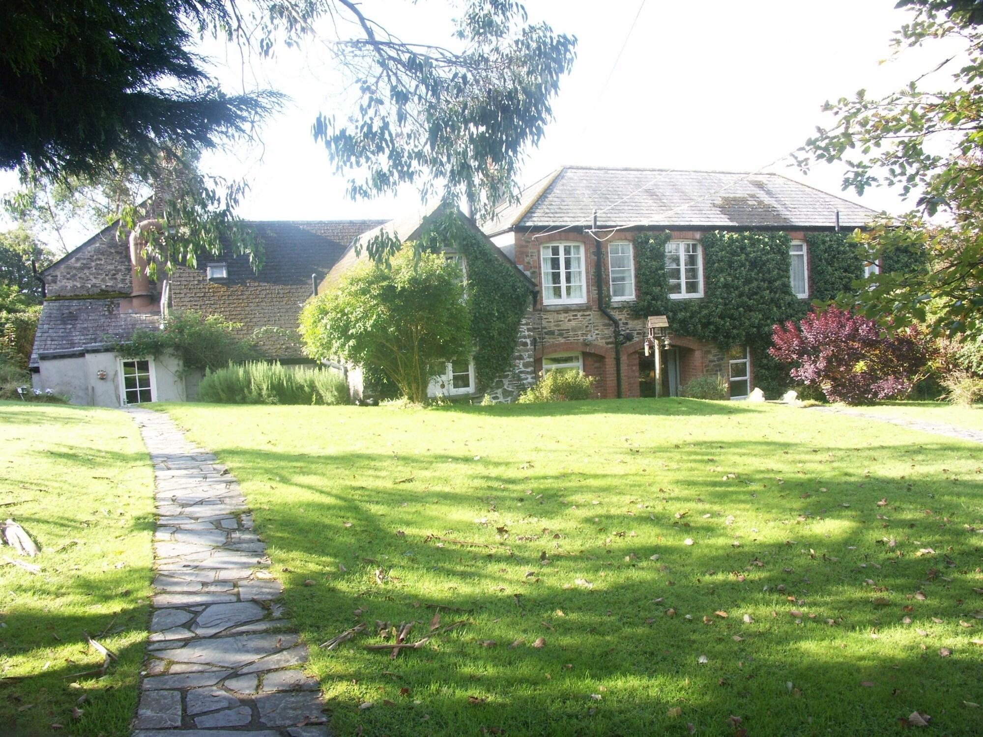Collaven Manor Hotel by null