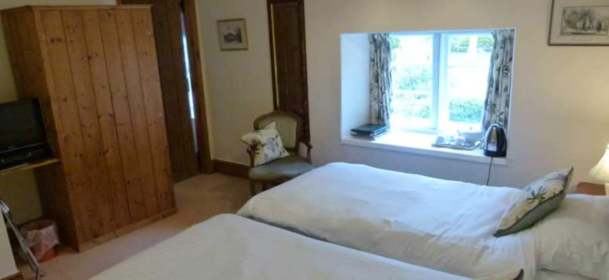 Collaven Manor Hotel by null