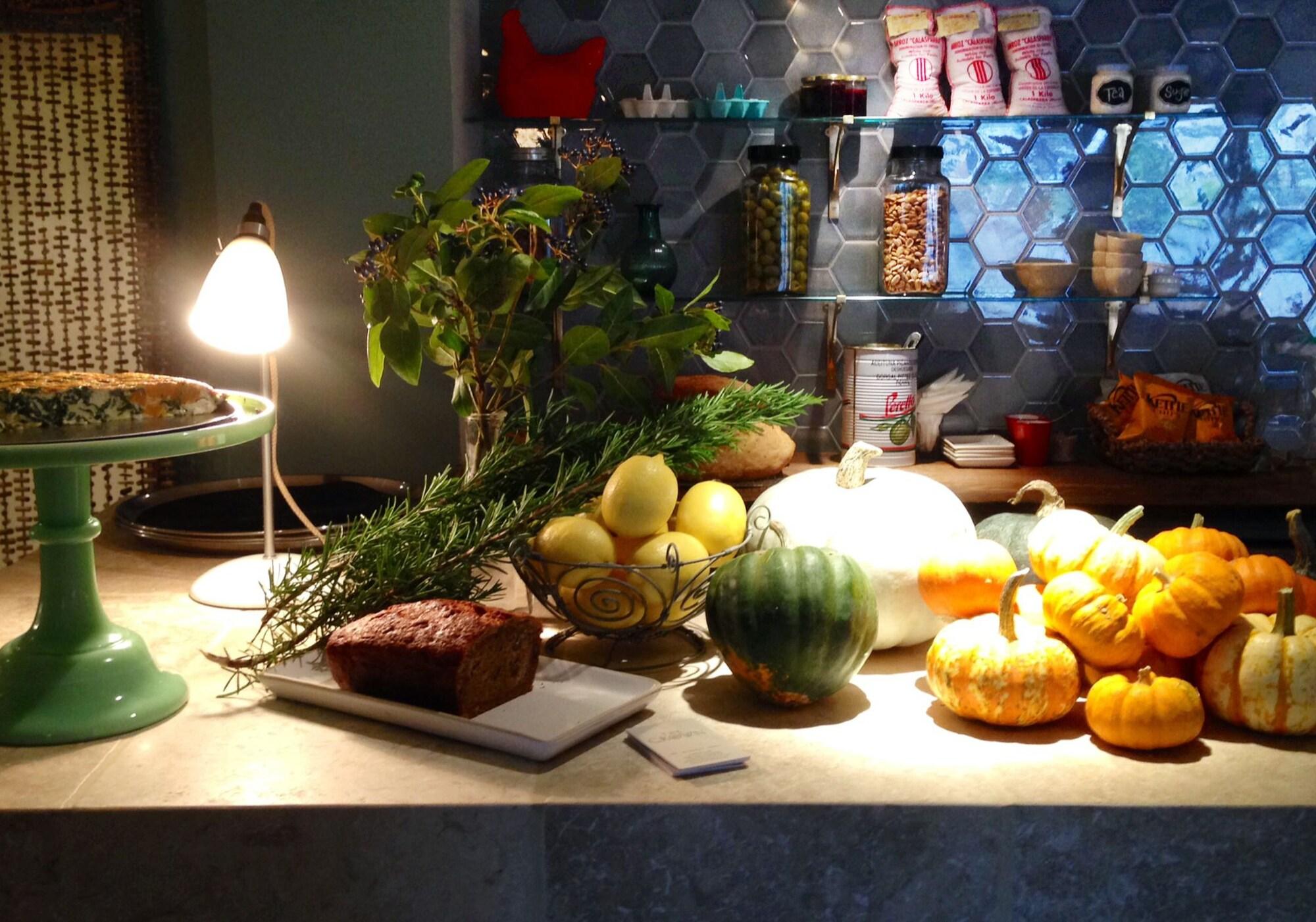 The Crown Inn by null